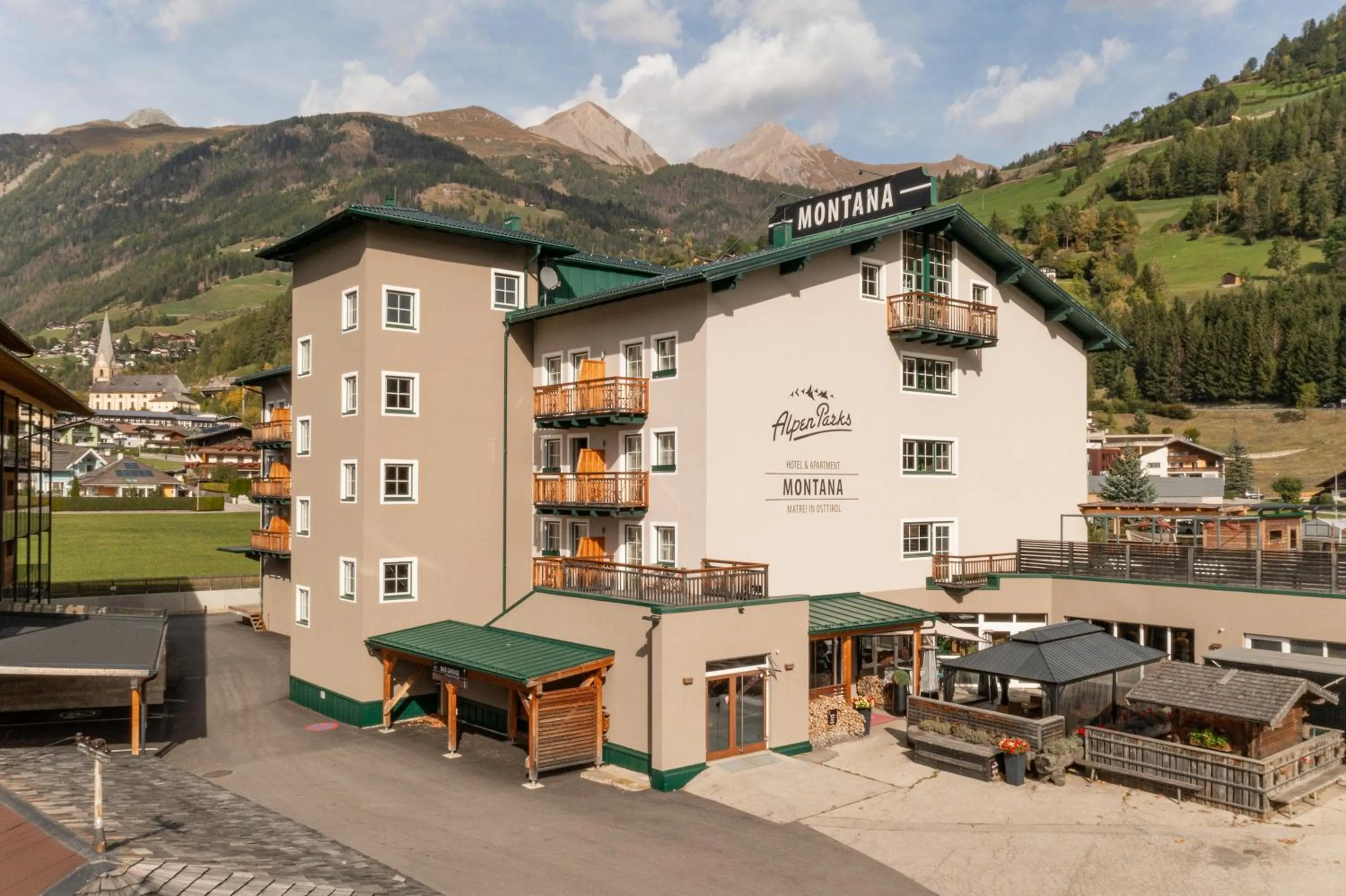 Property building in AlpenParks Hotel MONTANA