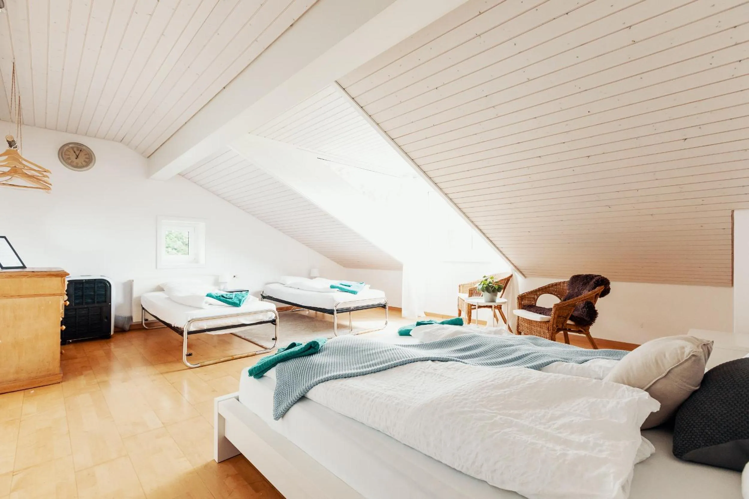 Photo of the whole room in Lake Villa Lotus