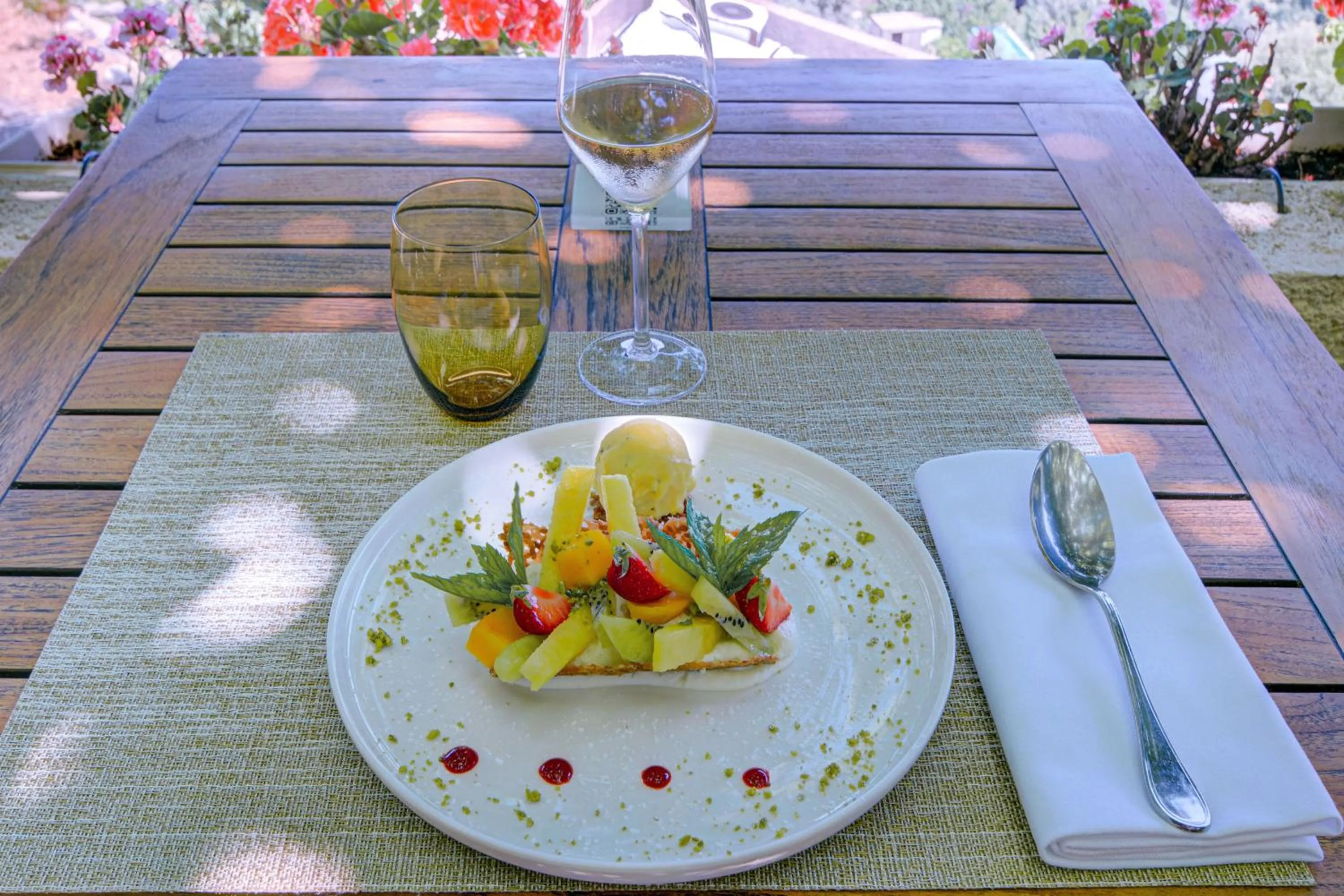 Restaurant/places to eat in Hôtel Restaurant la Corniche