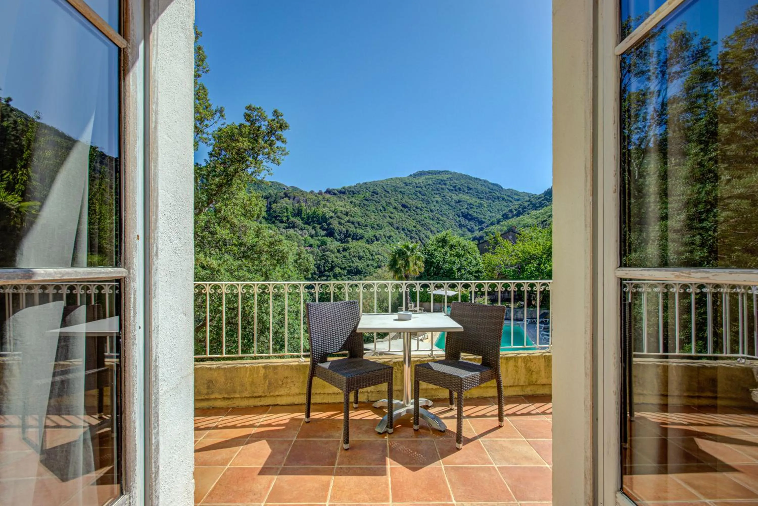 Balcony/Terrace in Hôtel Restaurant la Corniche