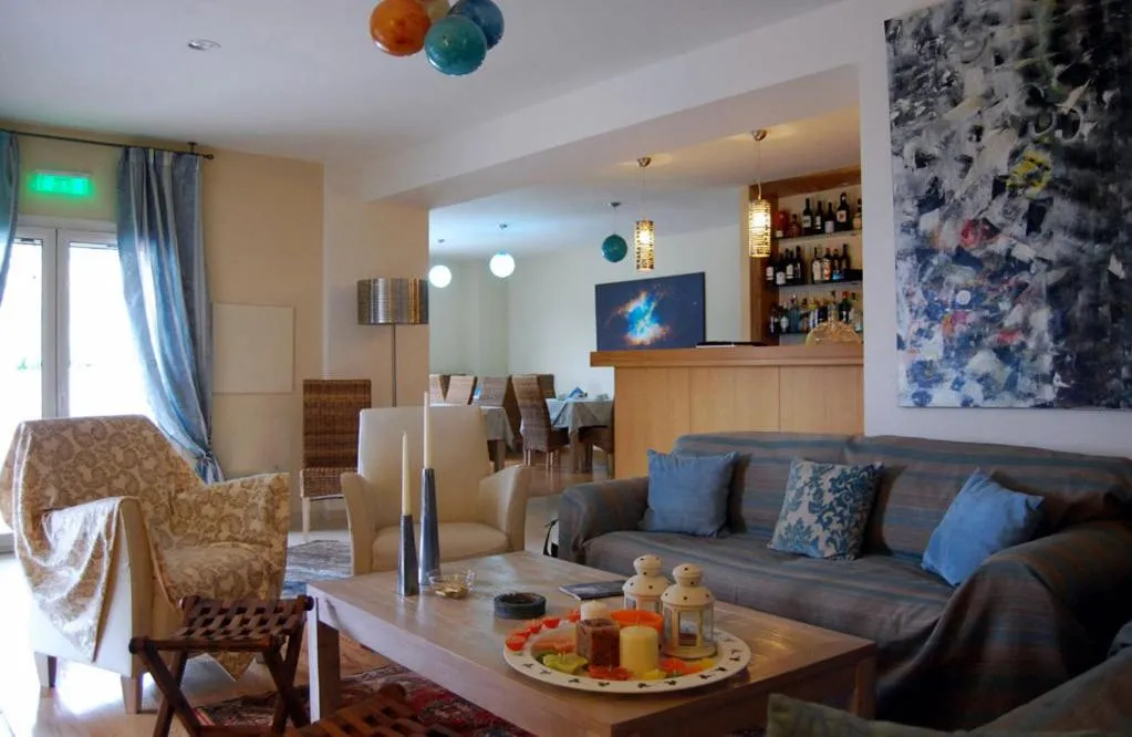 Living room in Astrolabe Hotel