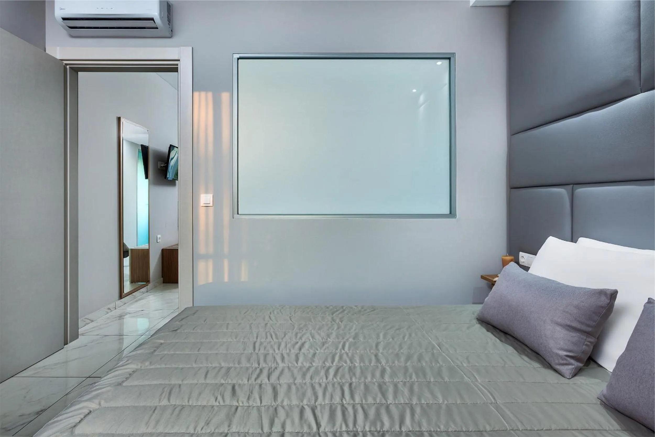 Bedroom, Bed in Anna Family