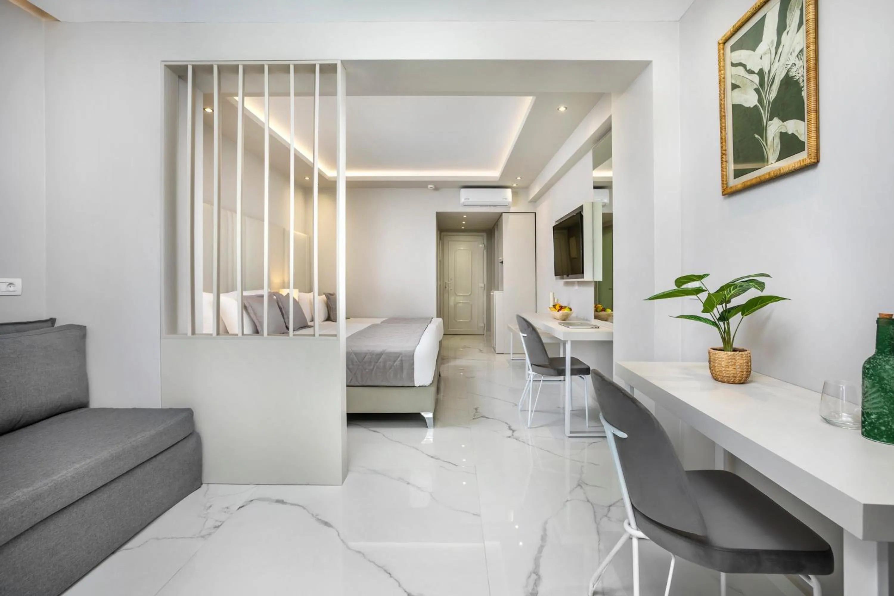 Photo of the whole room in Anna Family