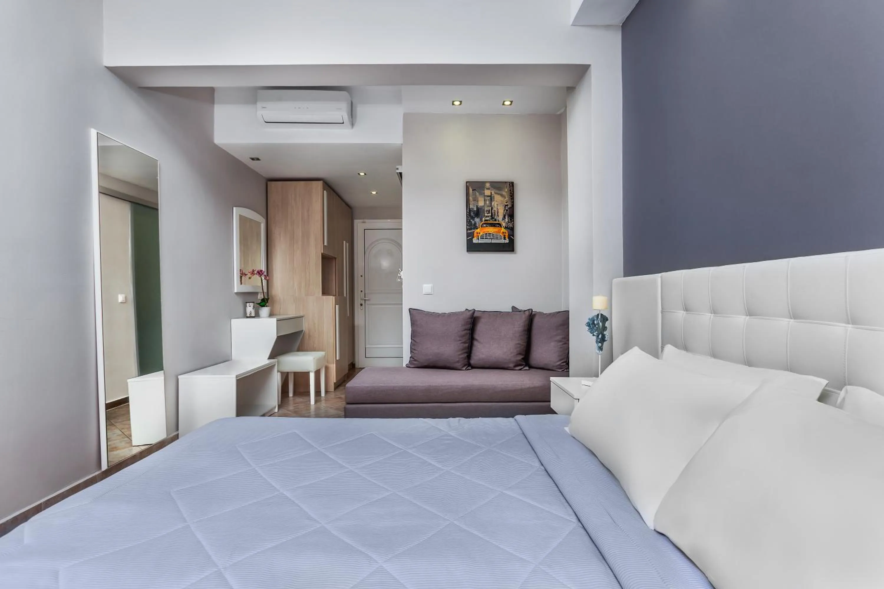 Bedroom, Bed in Anna Family