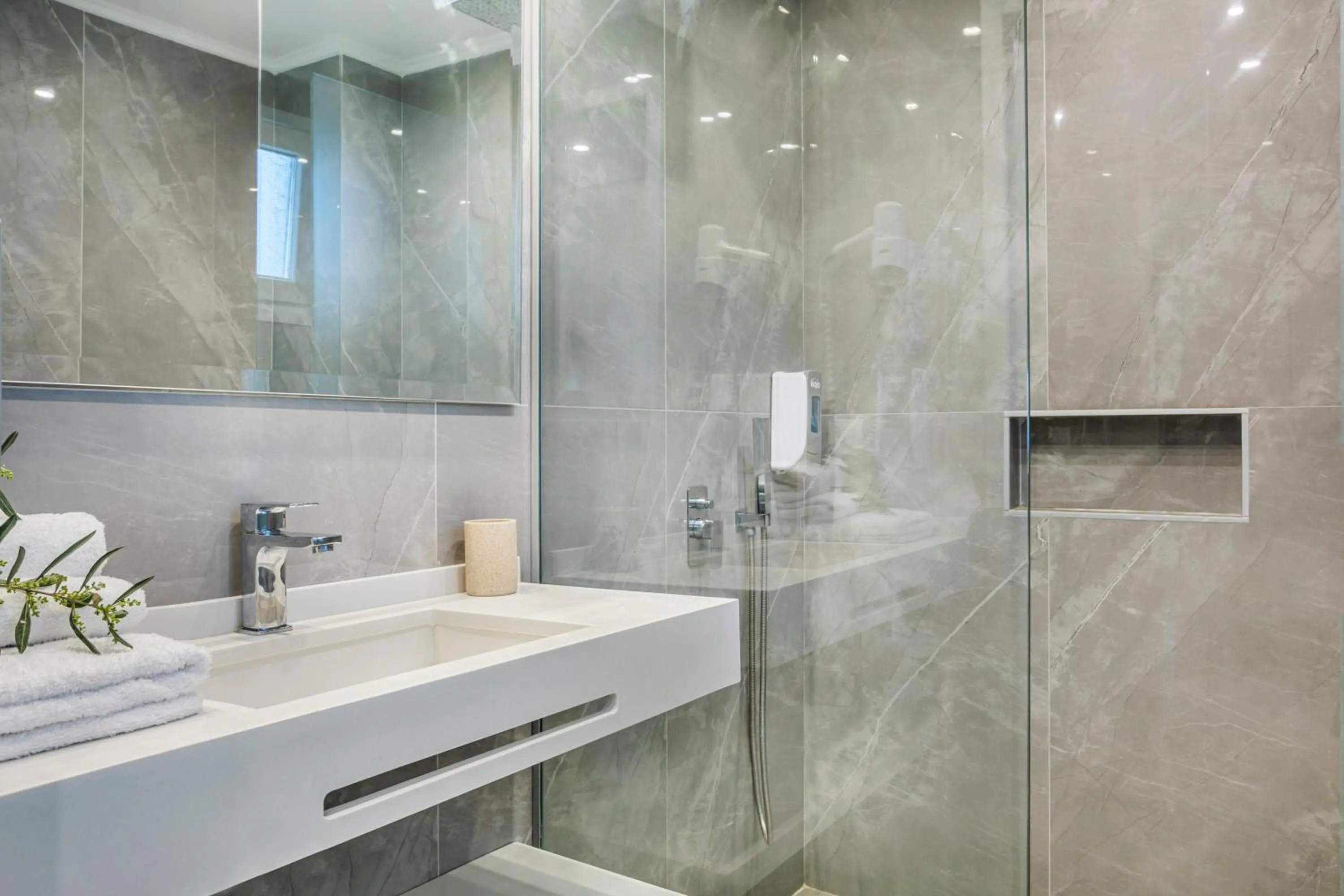 Shower in Anna Family