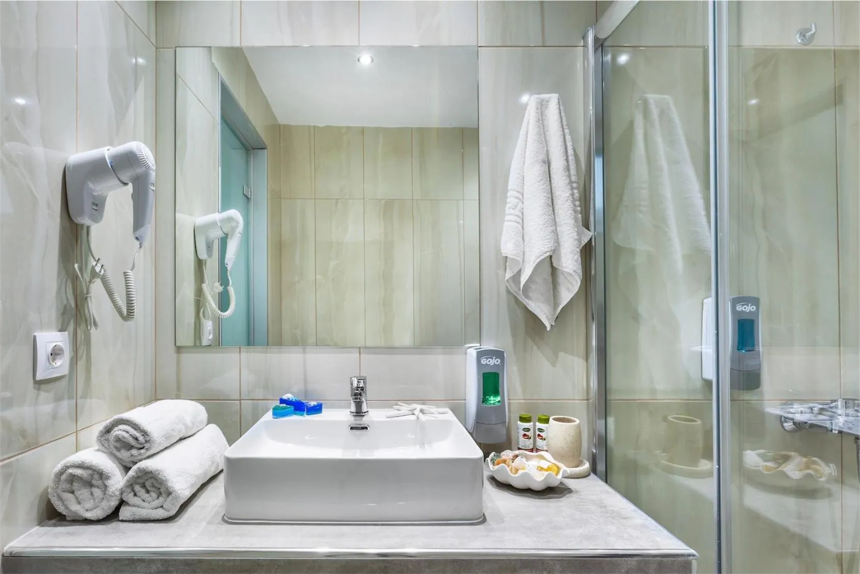 Bathroom in Anna Family