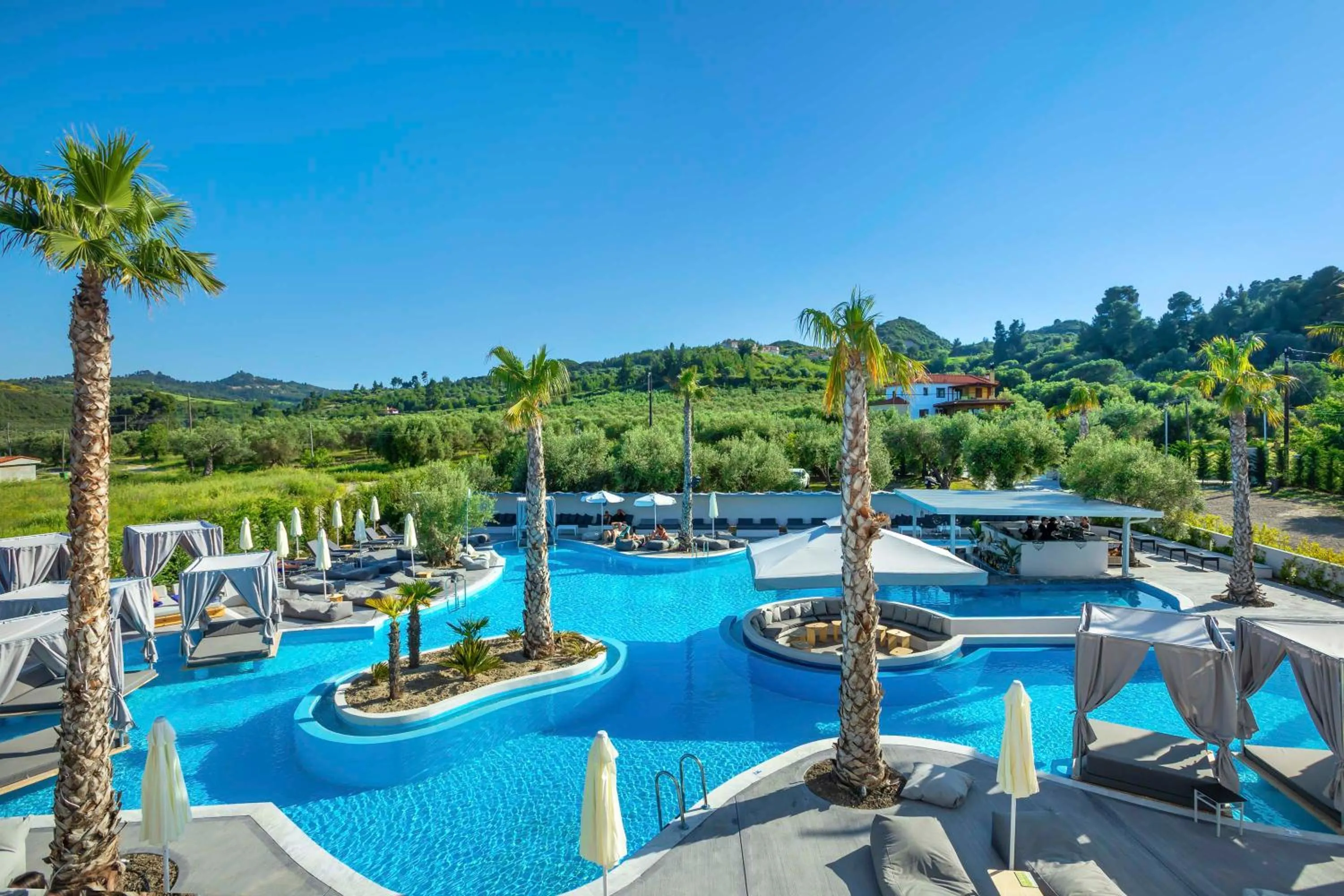 Pool view in Anna Family