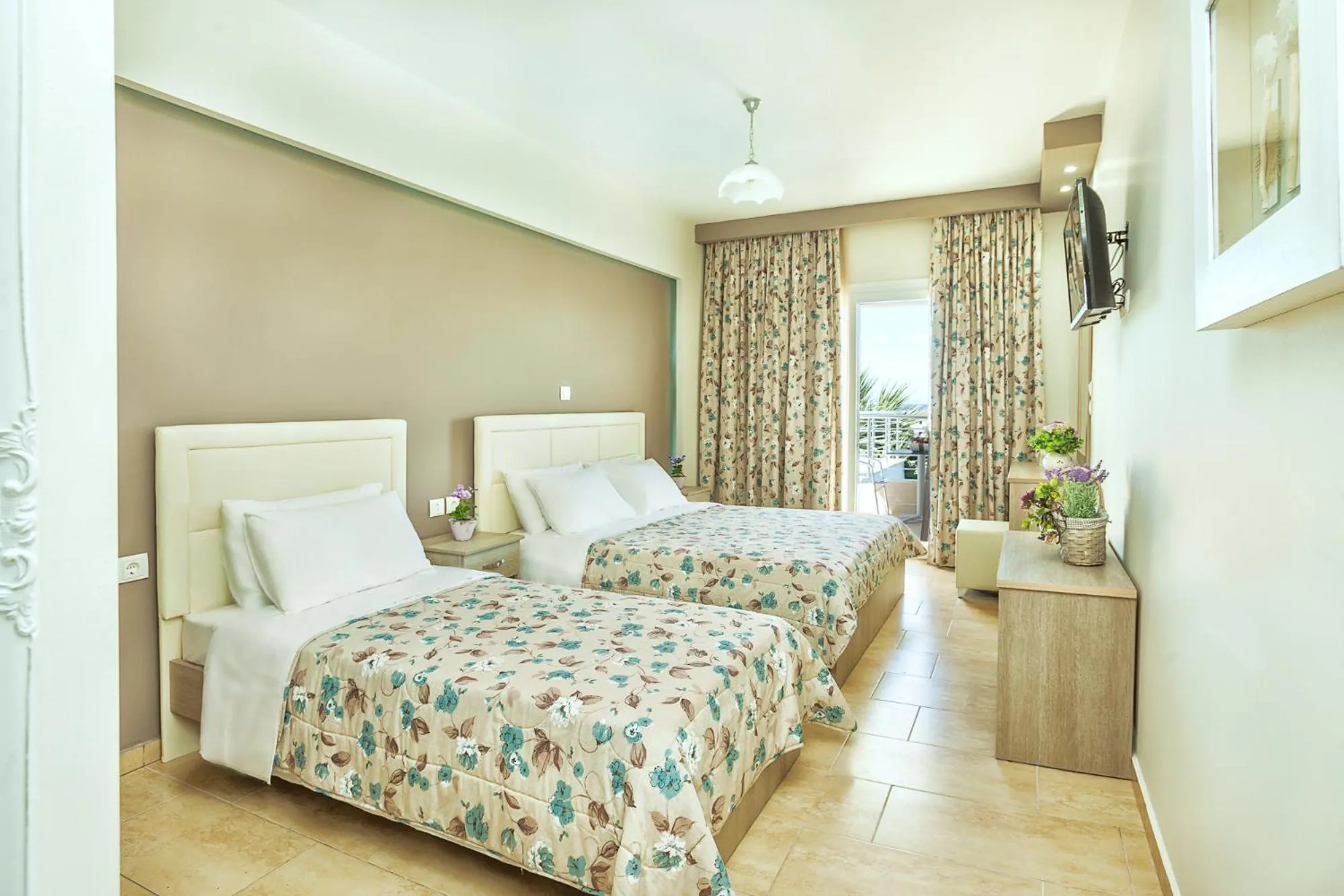 Bedroom, Bed in Anna Family