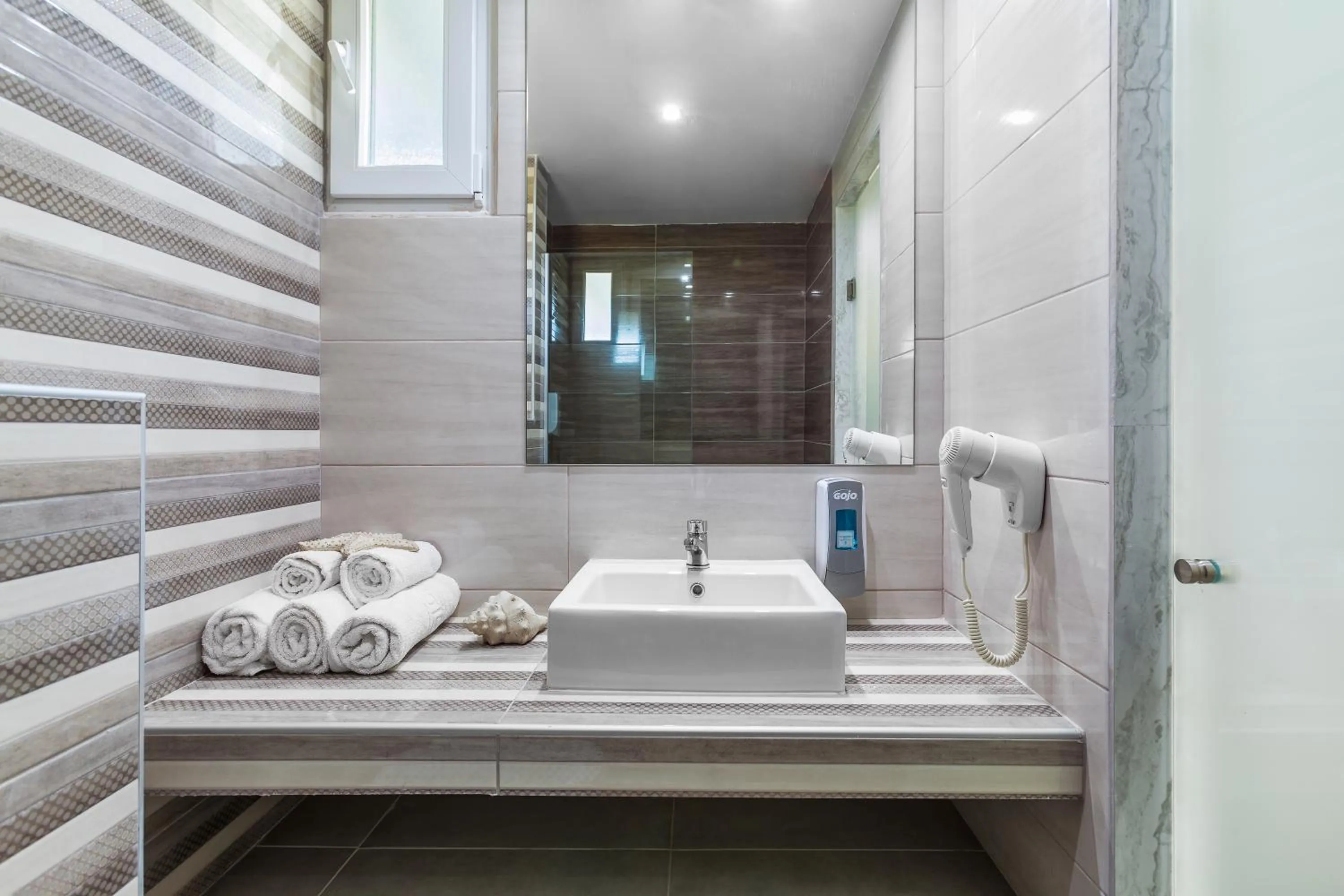 Bathroom in Anna Family