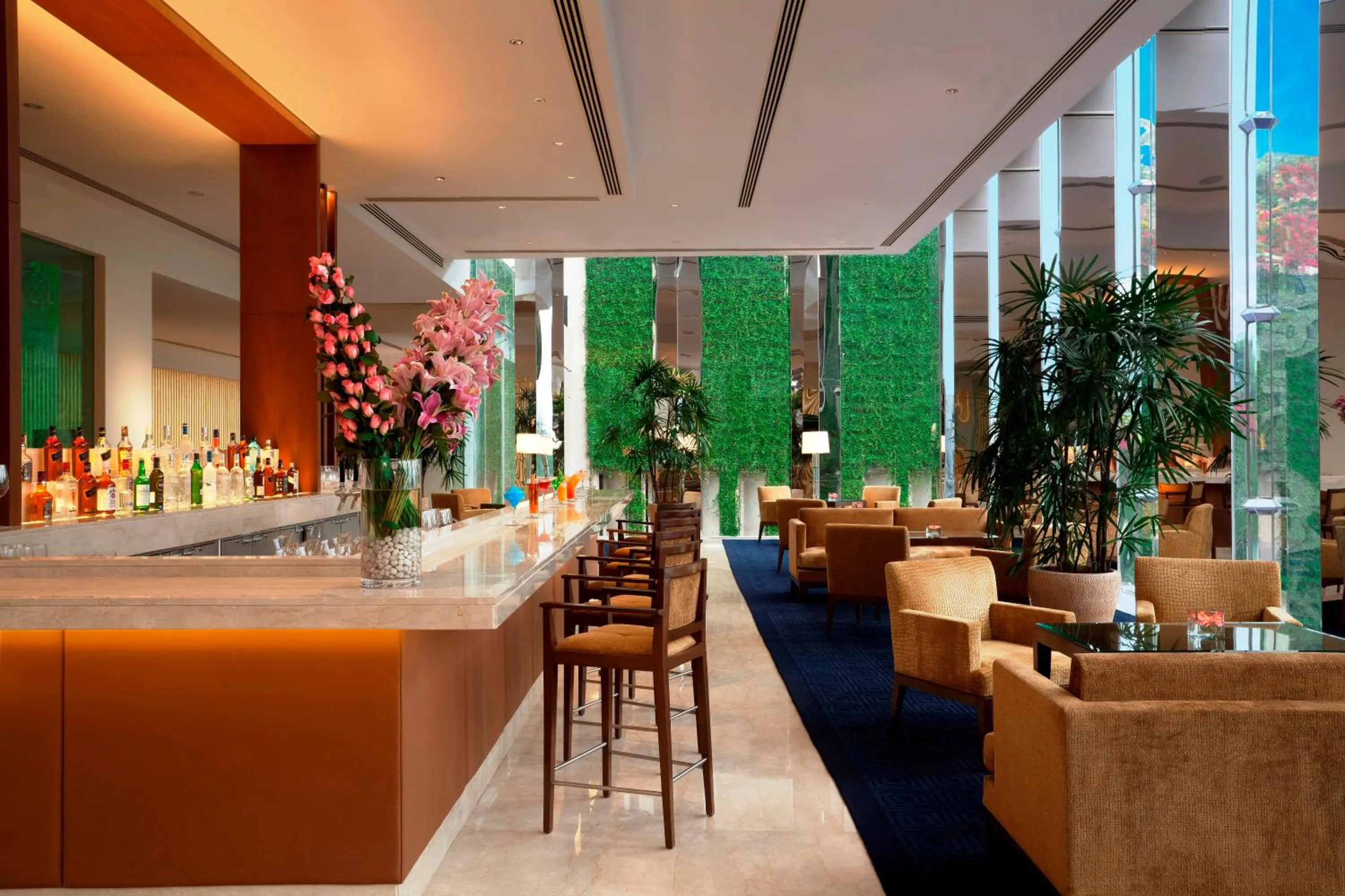 Restaurant/places to eat in The Oberoi Gurgaon