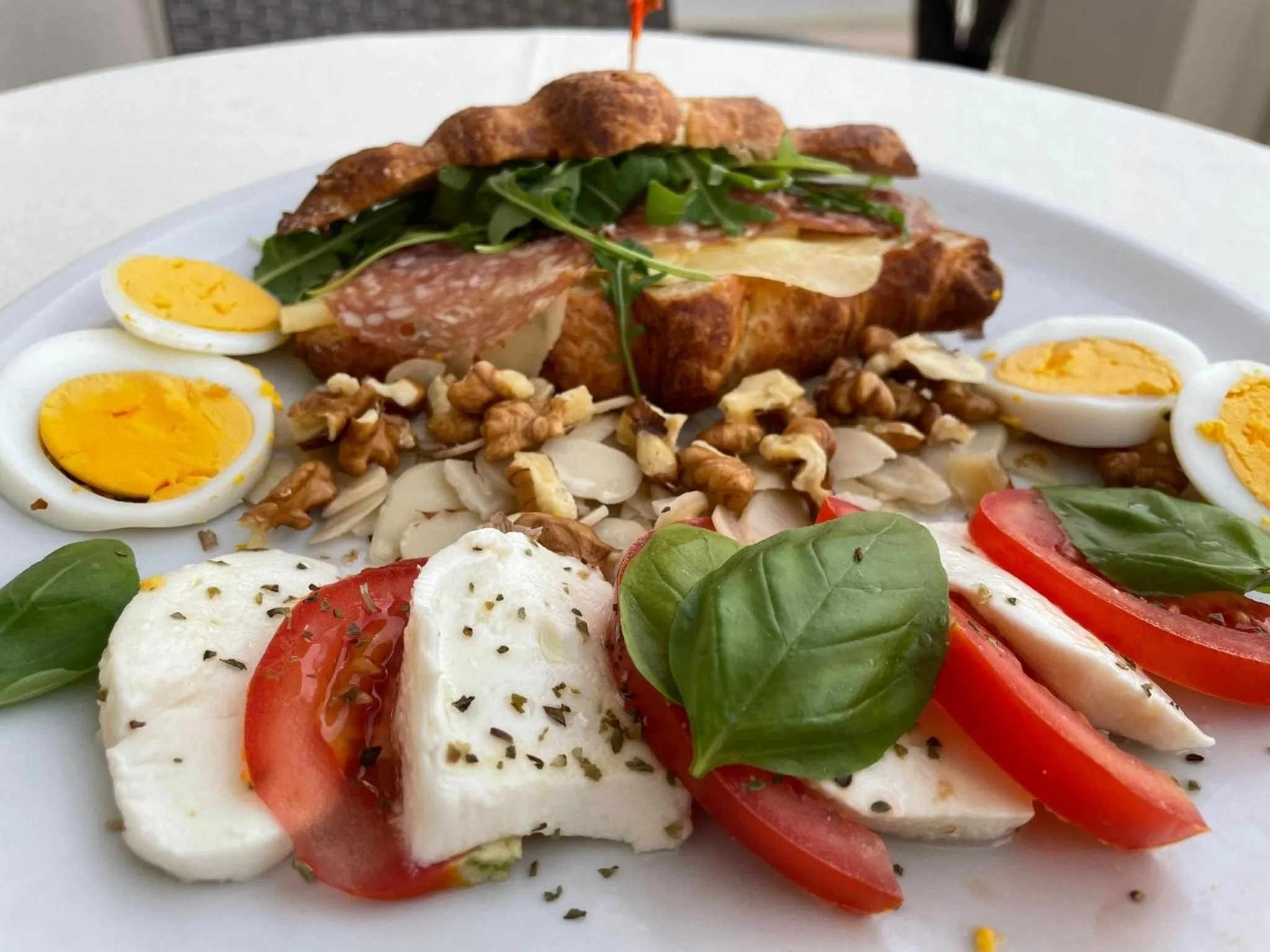 Restaurant/places to eat in Hotel Petrarca