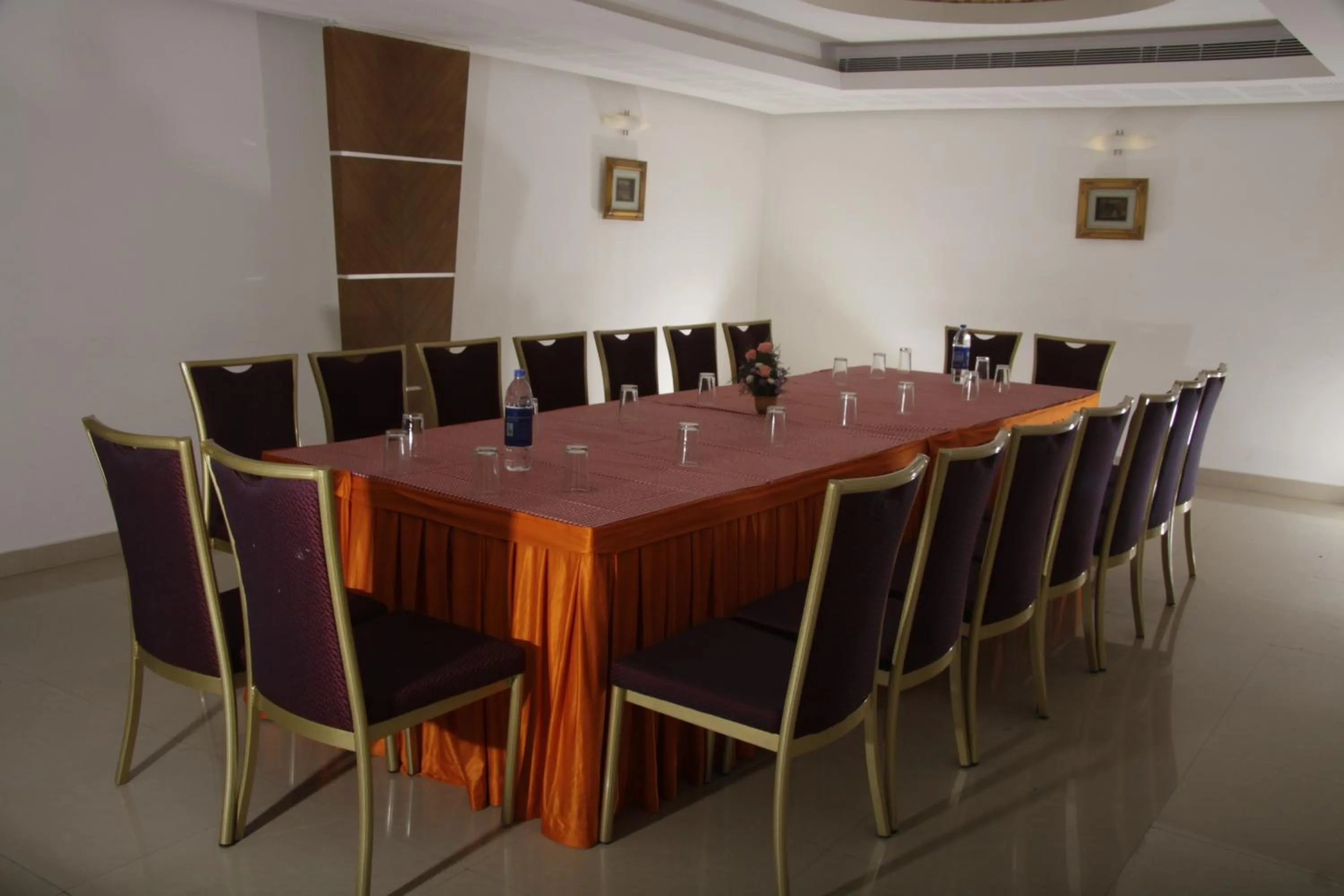 Meeting/conference room in Hotel Rajadhani