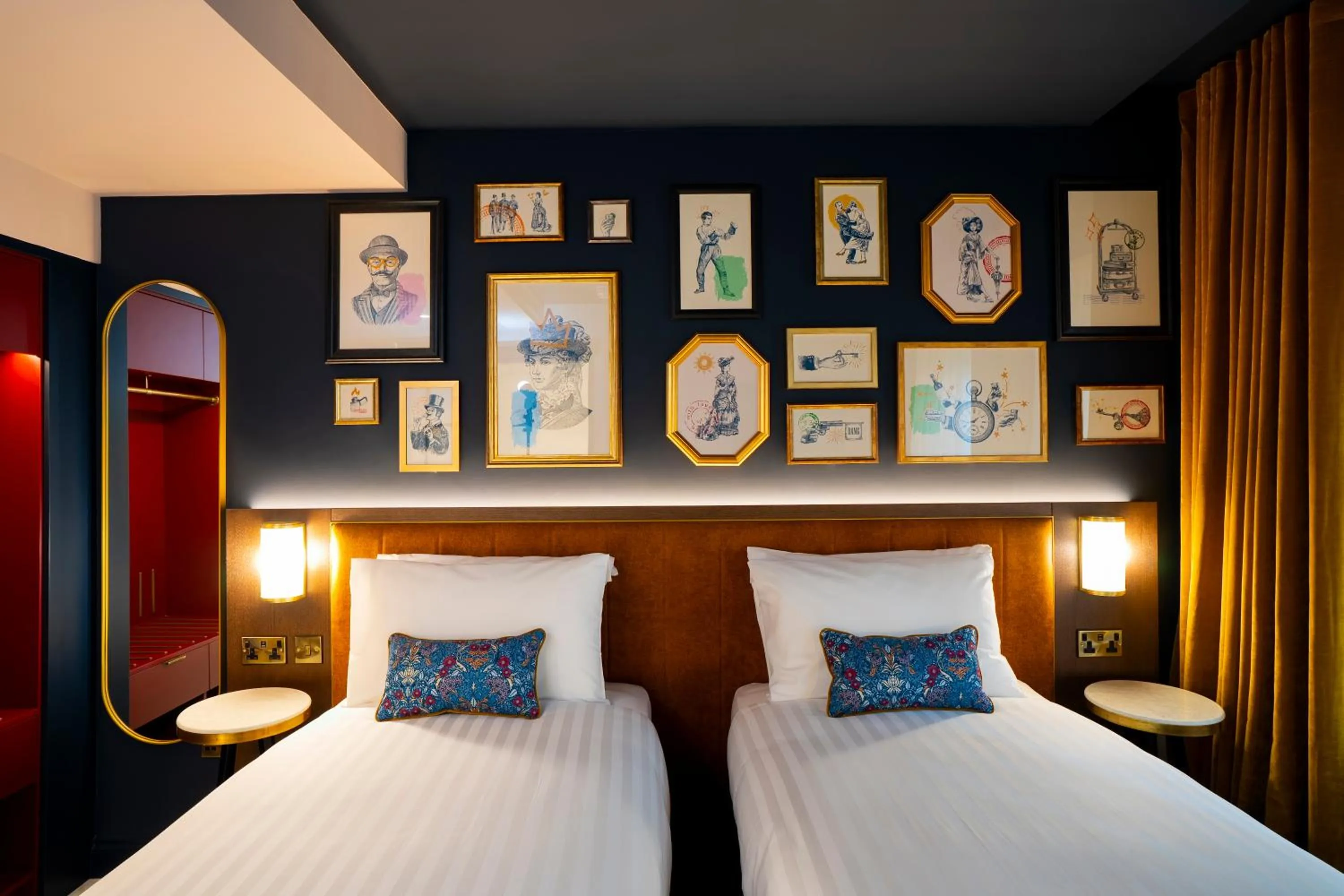 Bed in The Mercantile Hotel