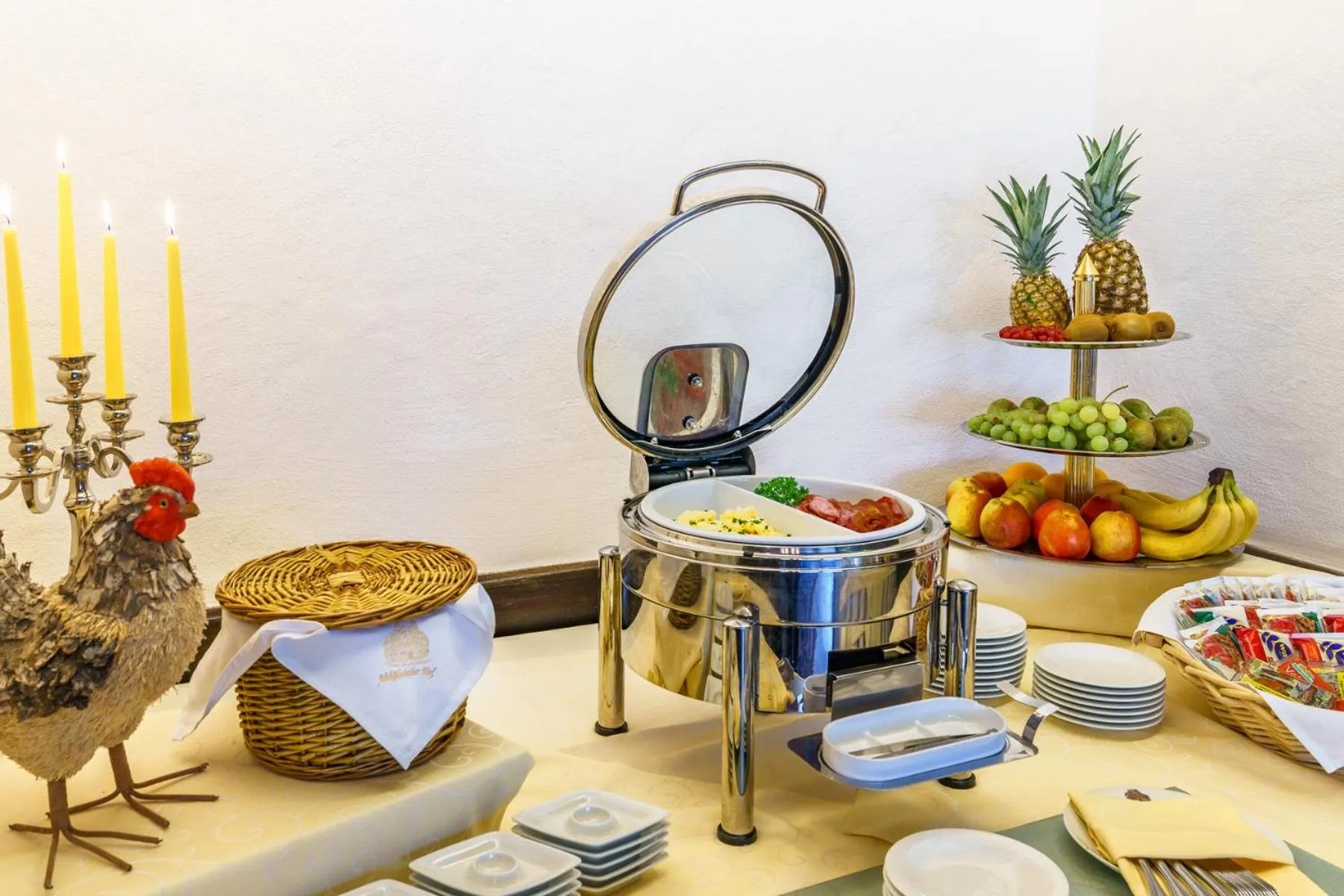 Buffet breakfast in Altkölnischer Hof