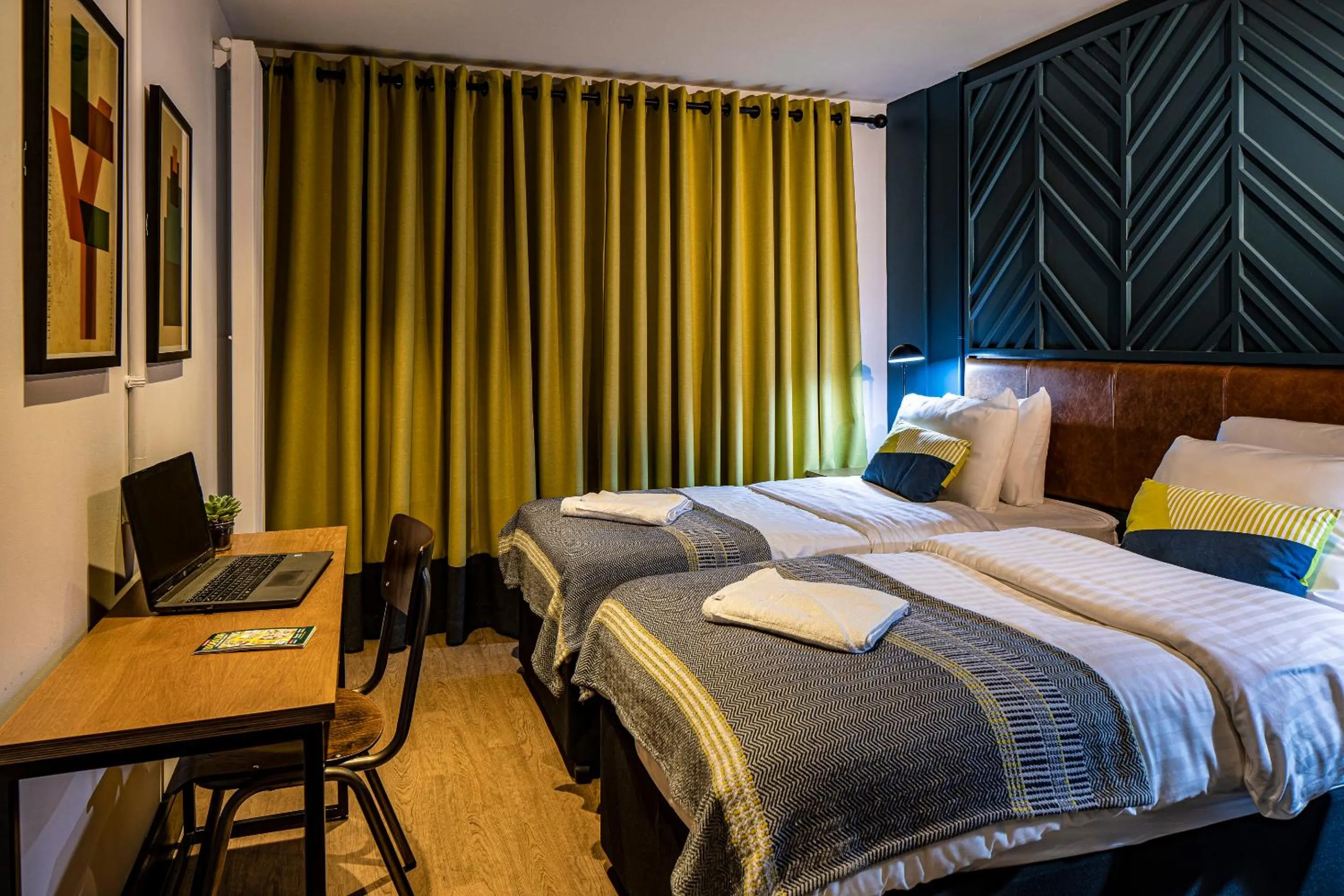 Bed in Latroupe Jacobs Inn