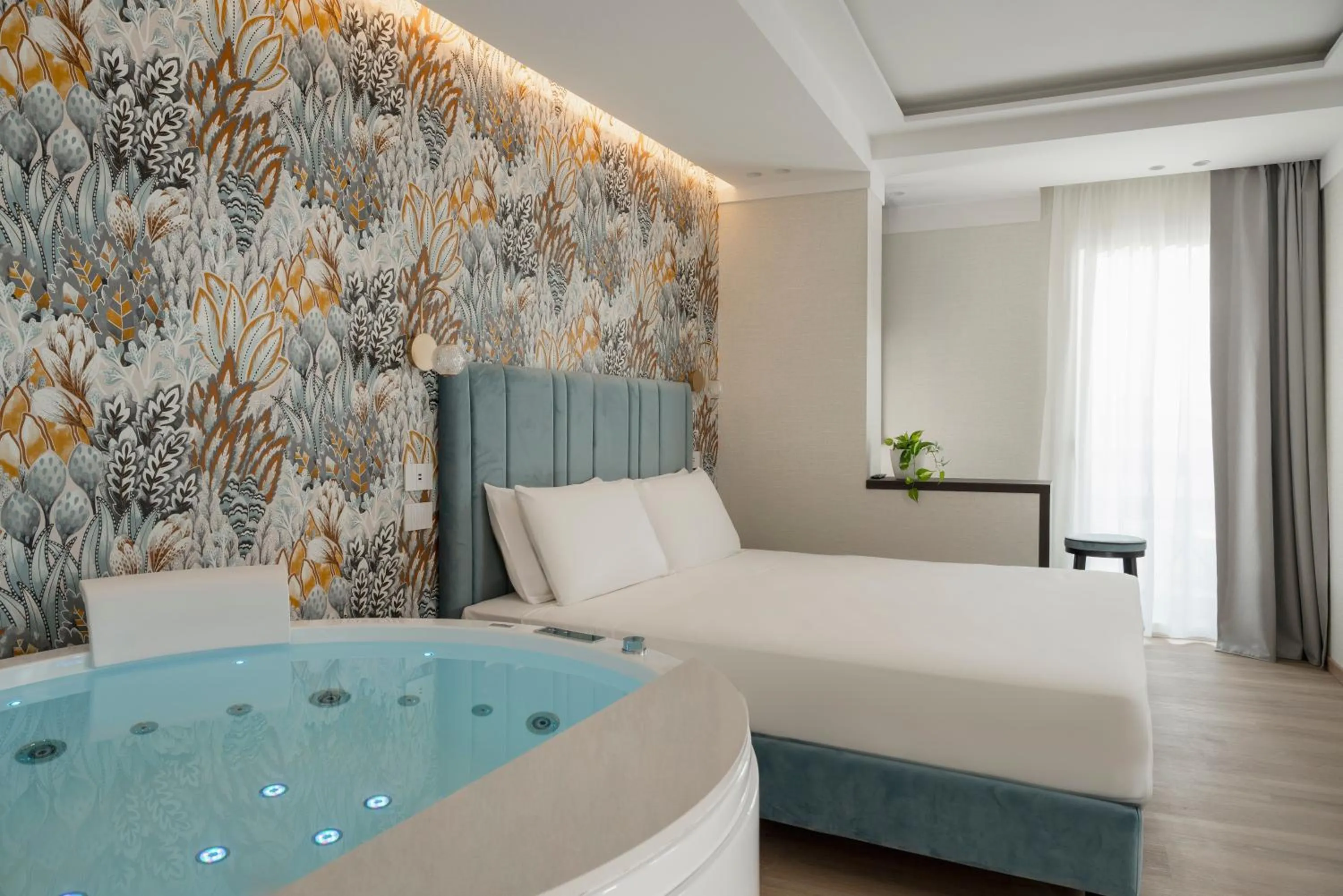 Hot Tub, Bed in Hotel Grazia Riccione