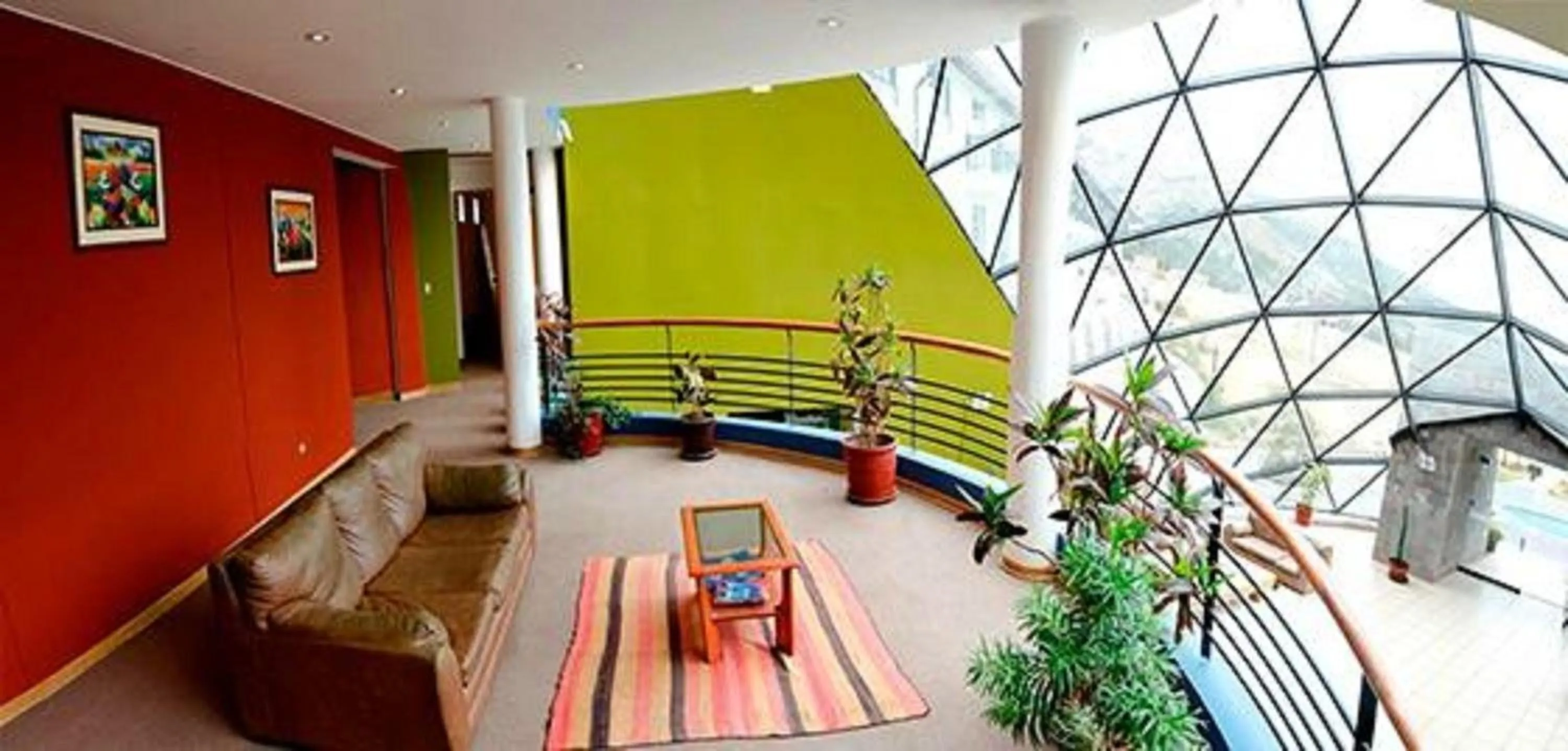 Living room in DM Hoteles Cusco