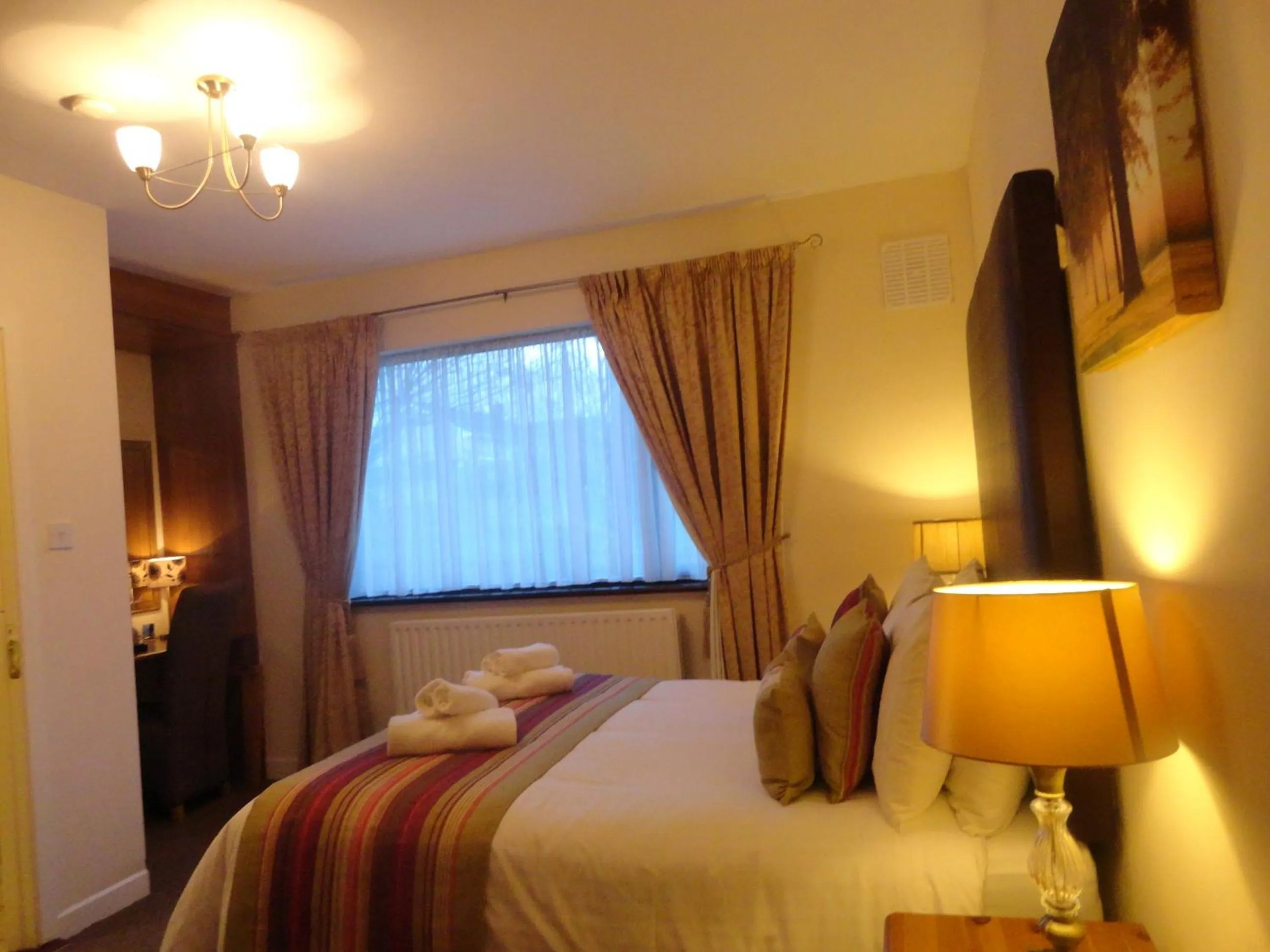 Photo of the whole room in Orley House B&B