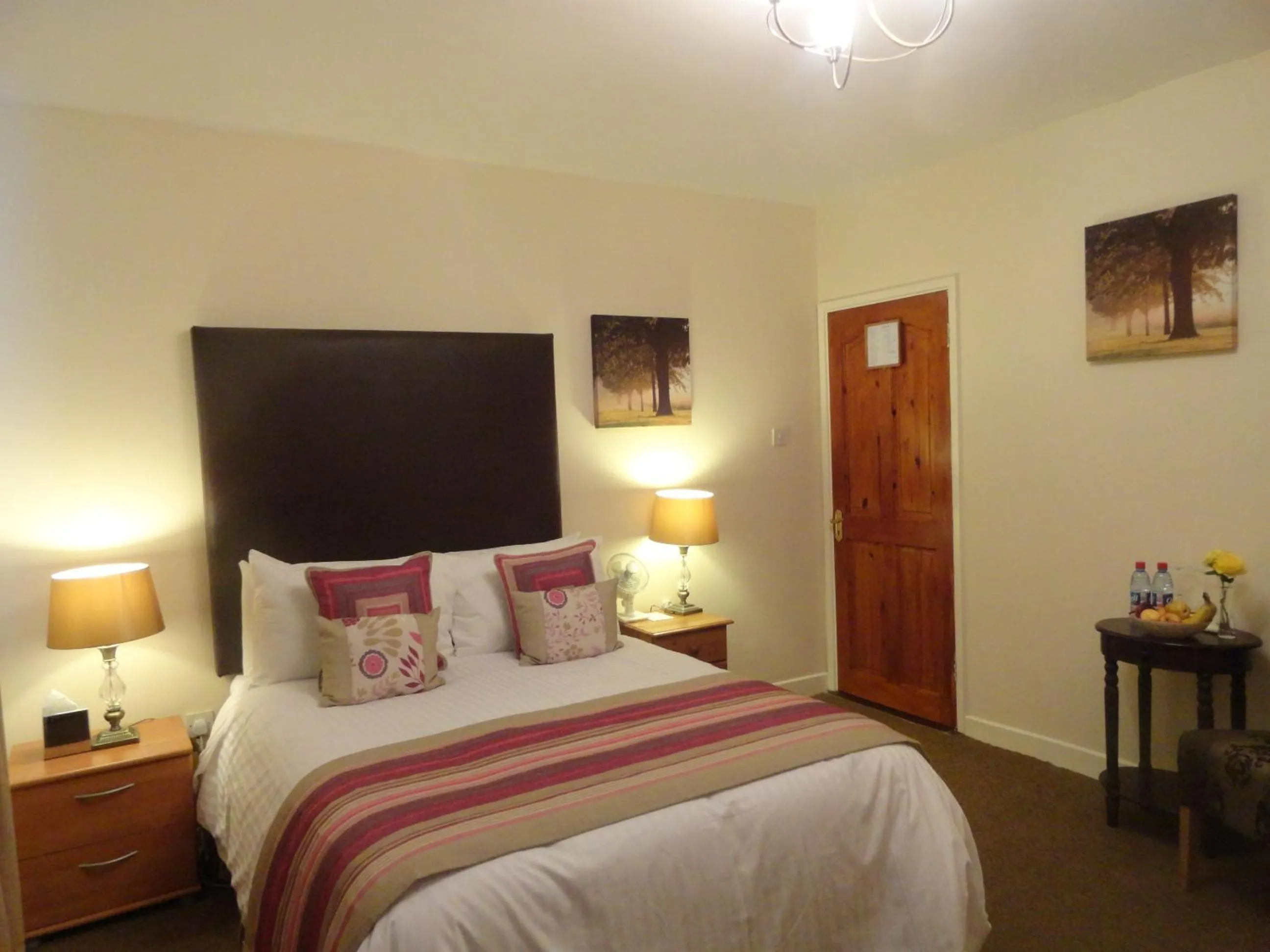 Photo of the whole room in Orley House B&B