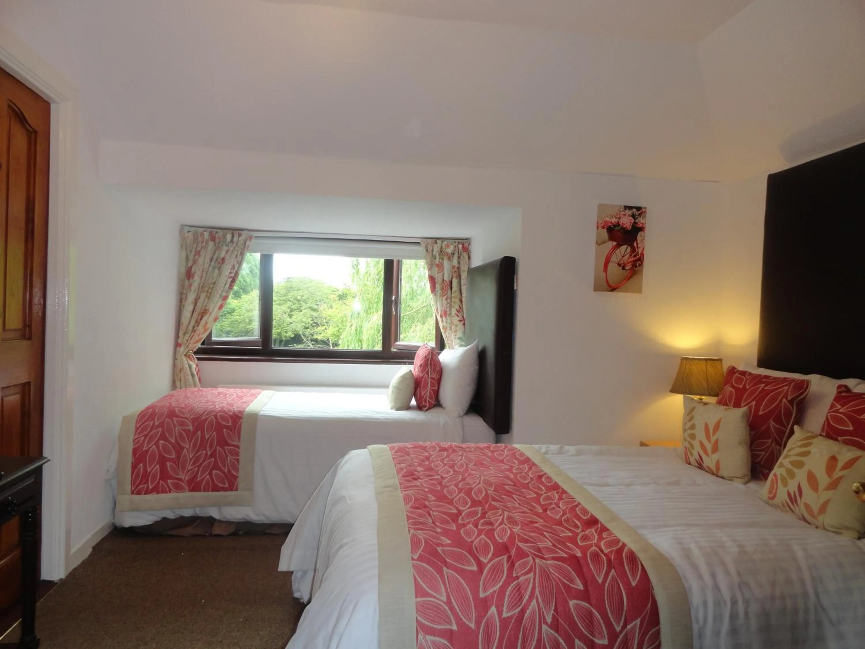 Photo of the whole room in Orley House B&B