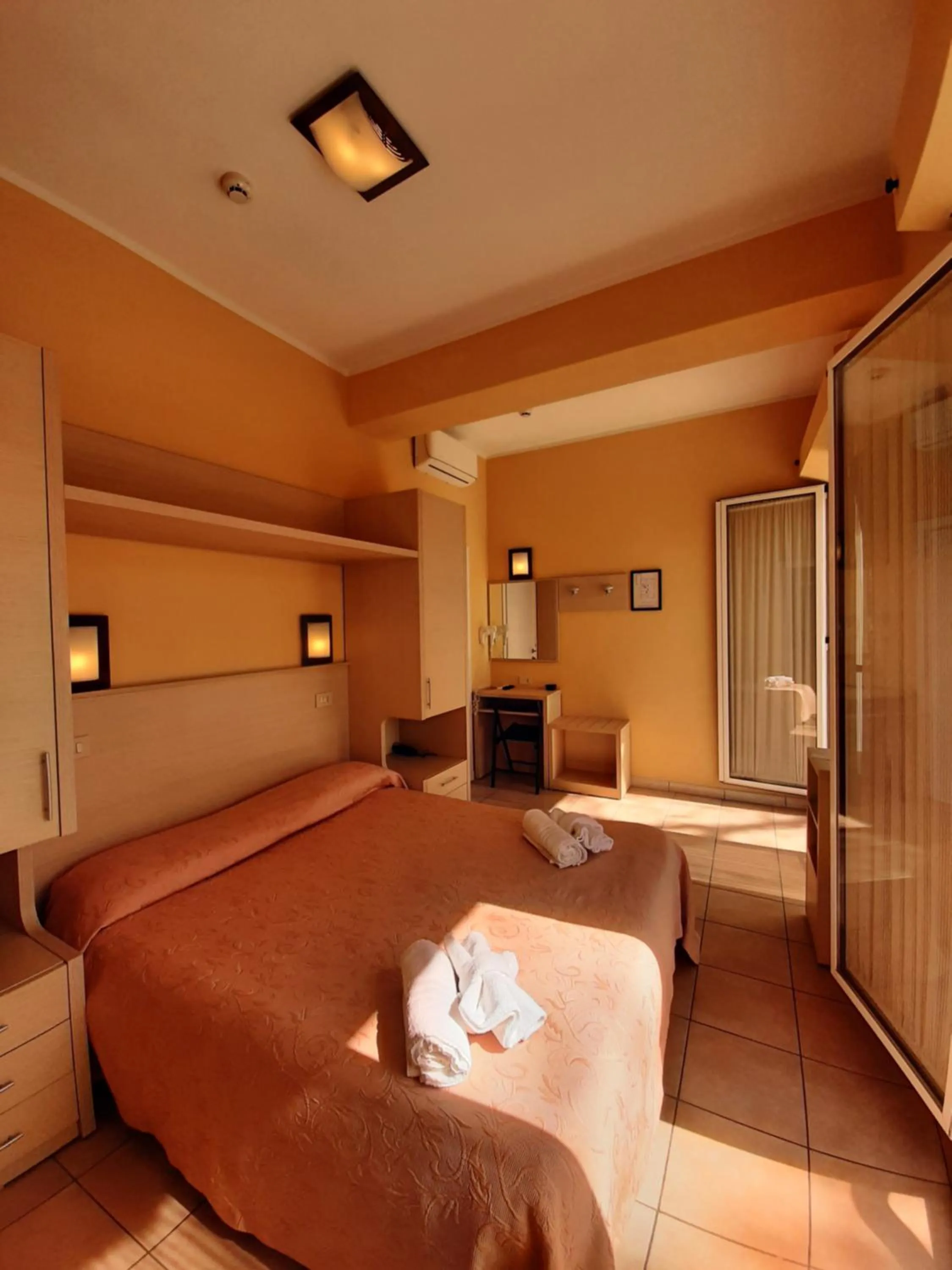 Bedroom, Bed in Hotel Originale by ALEhotels