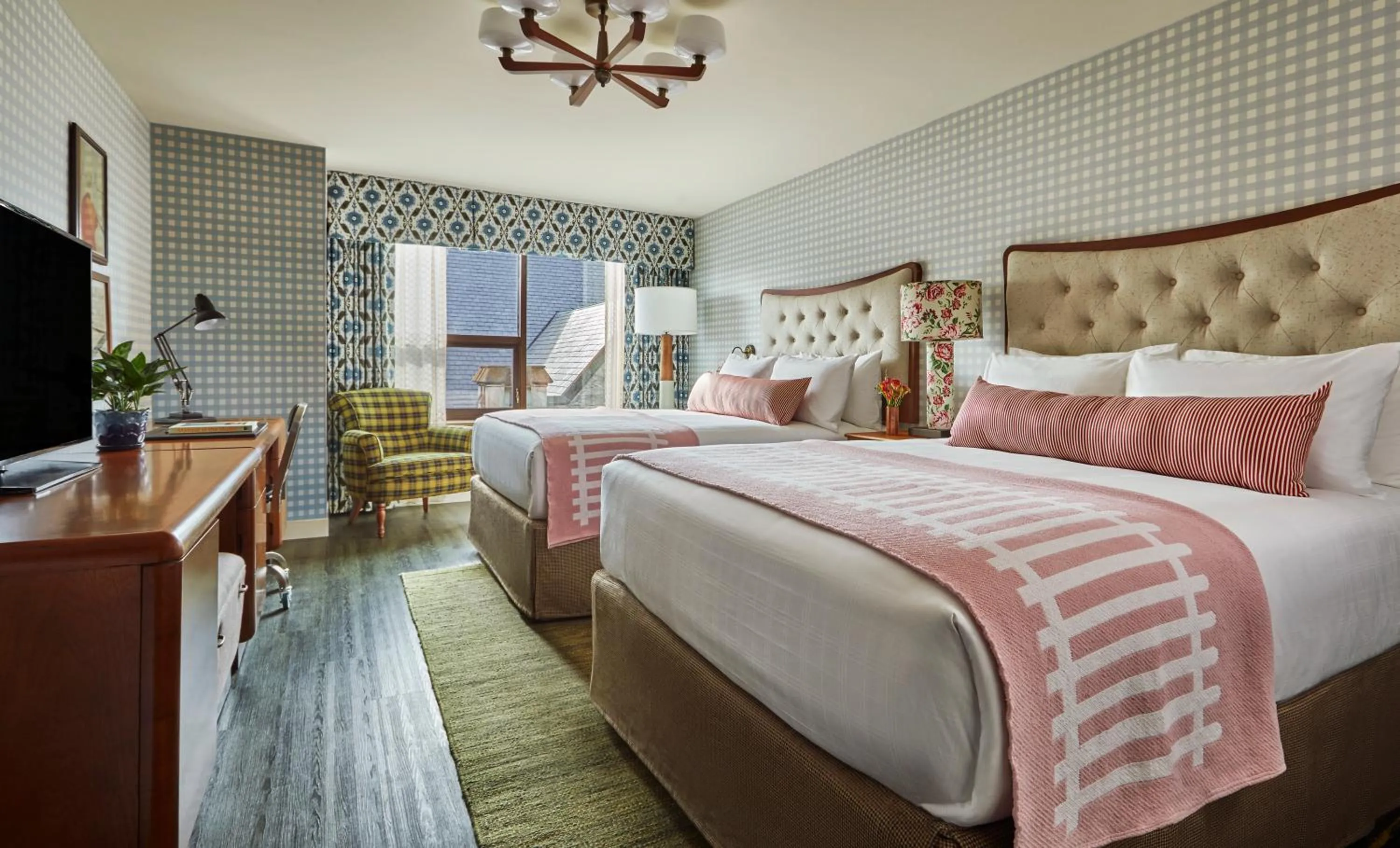 Bedroom, Bed in Graduate by Hilton Bloomington