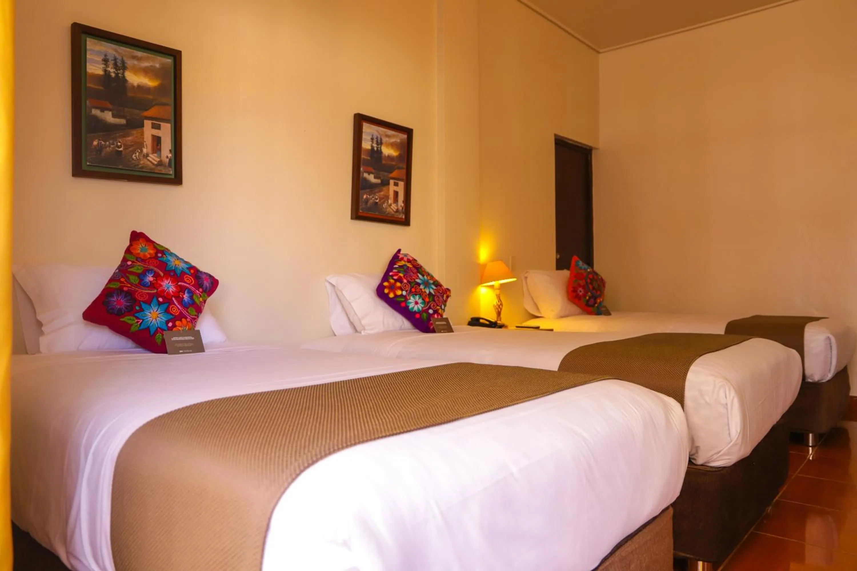 Bed in DM Hoteles Ayacucho