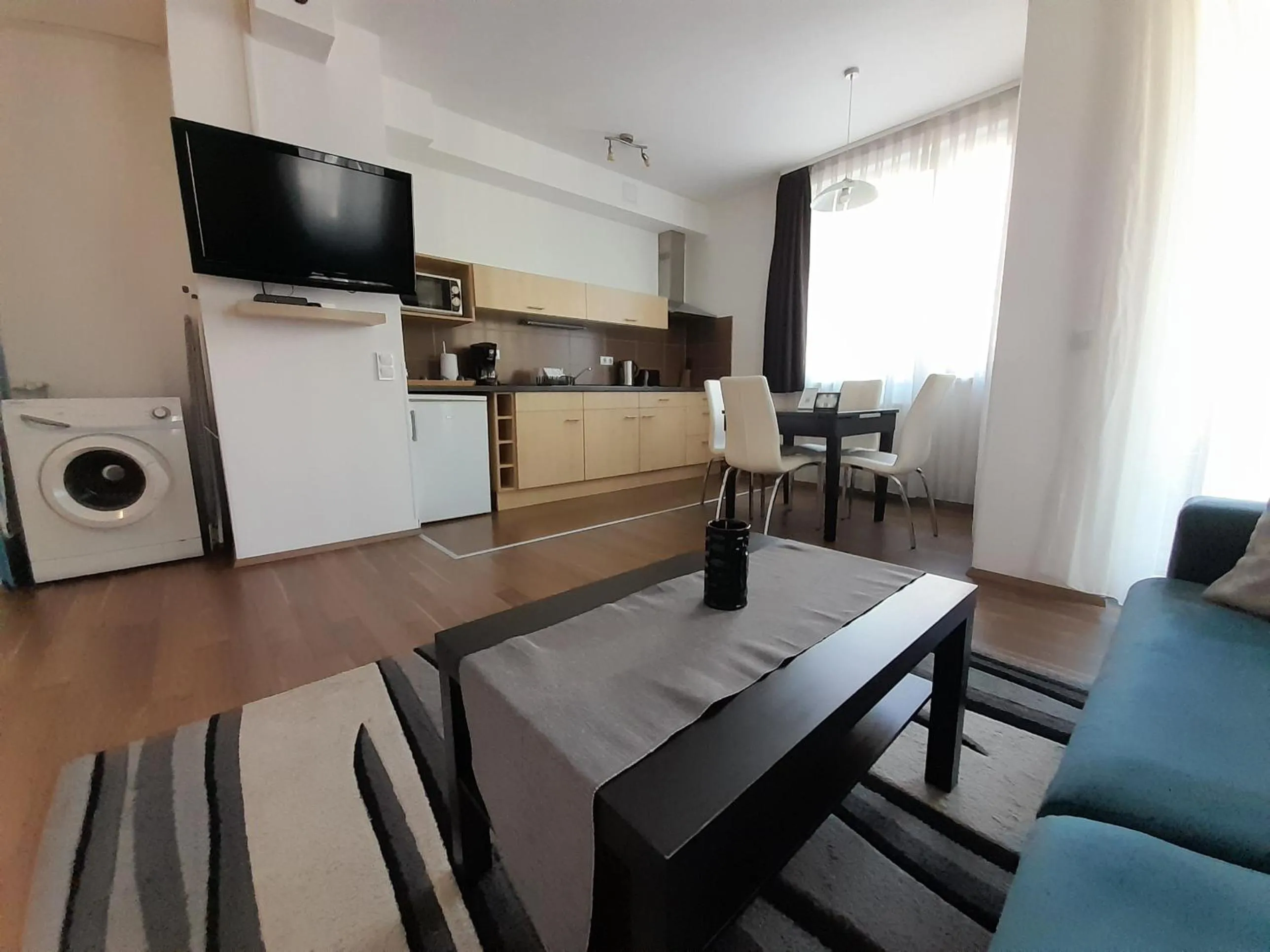 Photo of the whole room in Corvin Residence Apartments