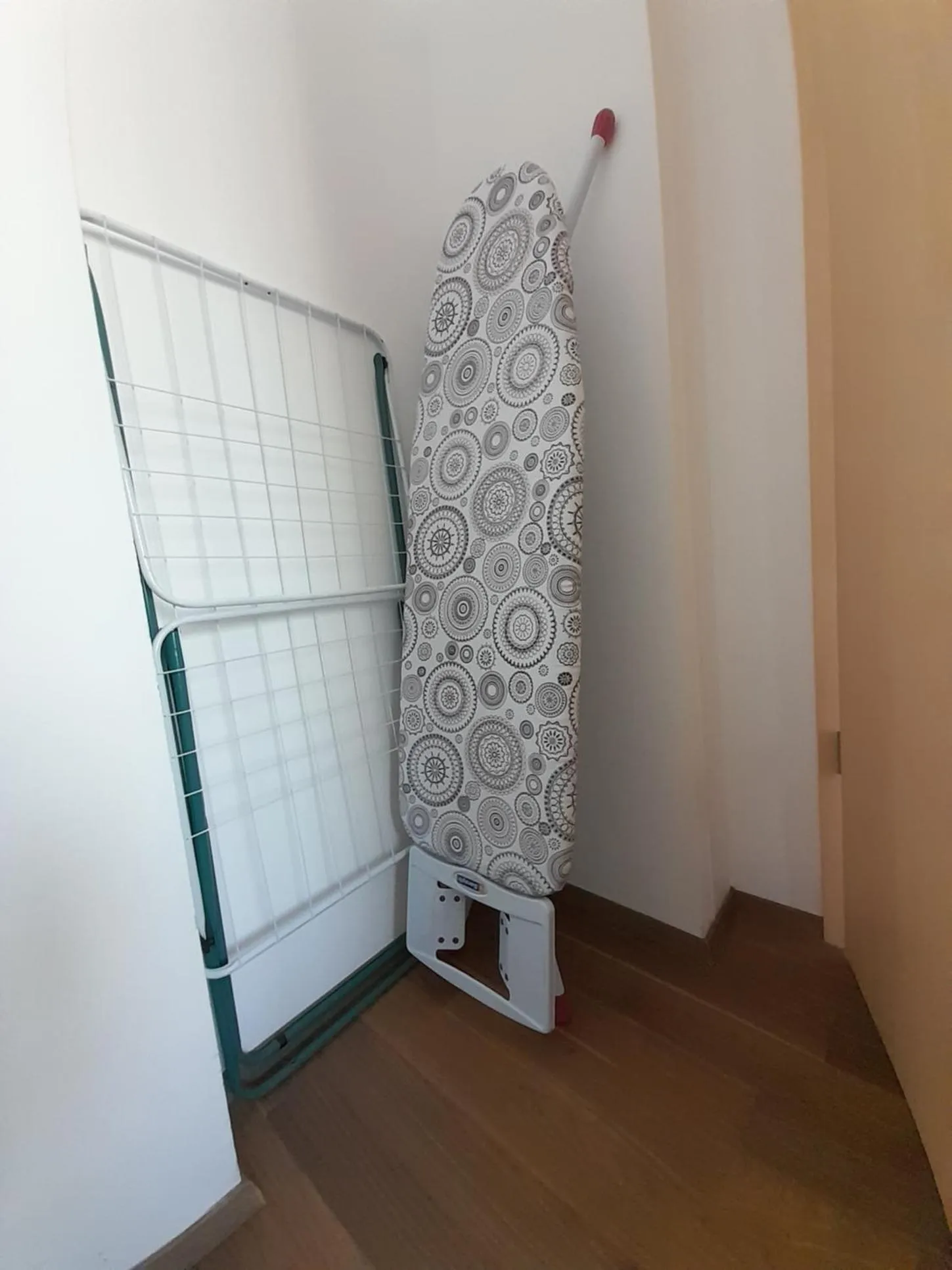 flat iron in Corvin Residence Apartments