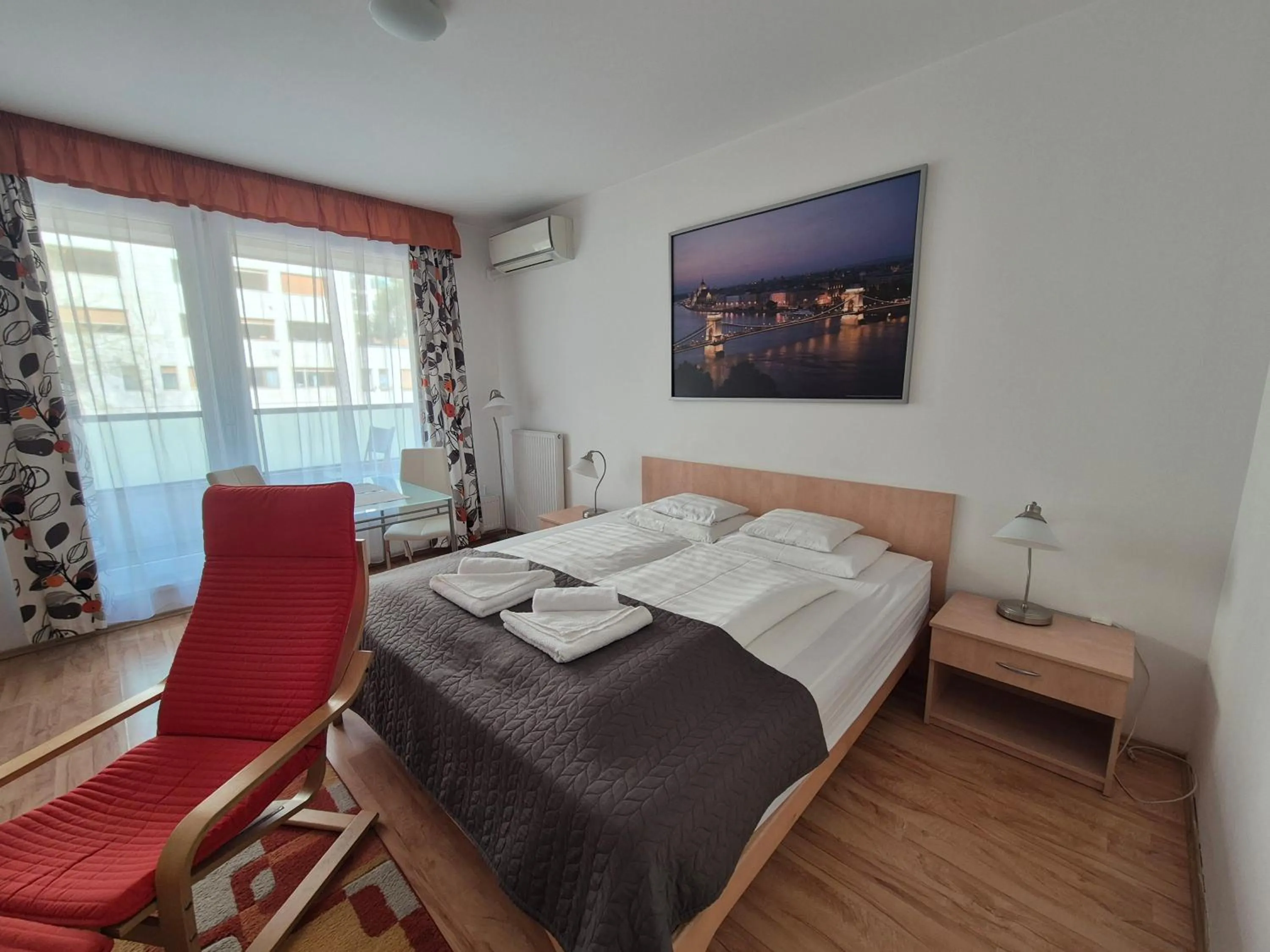 Photo of the whole room, Bed in Corvin Residence Apartments