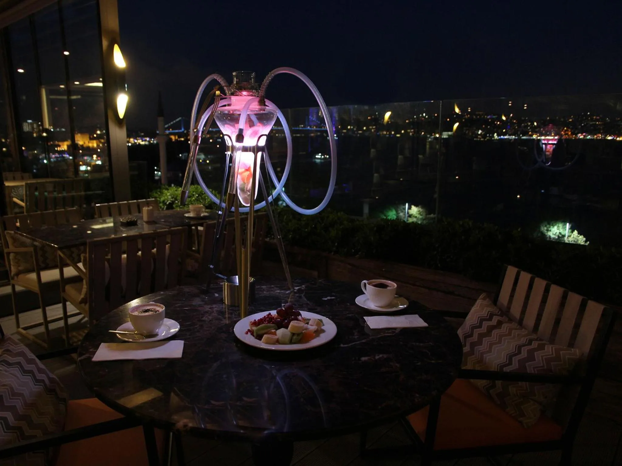 Night in Zimmer Bosphorus Hotel