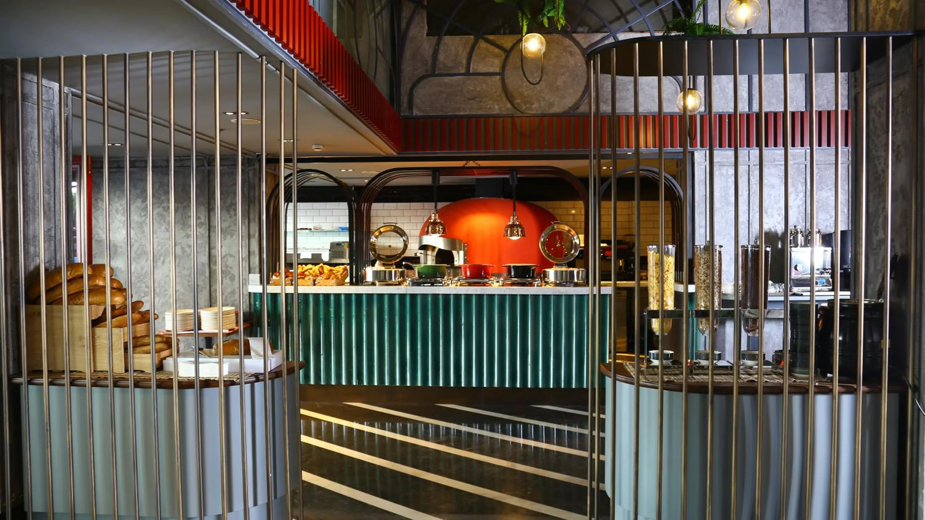 Buffet breakfast in Zimmer Bosphorus Hotel