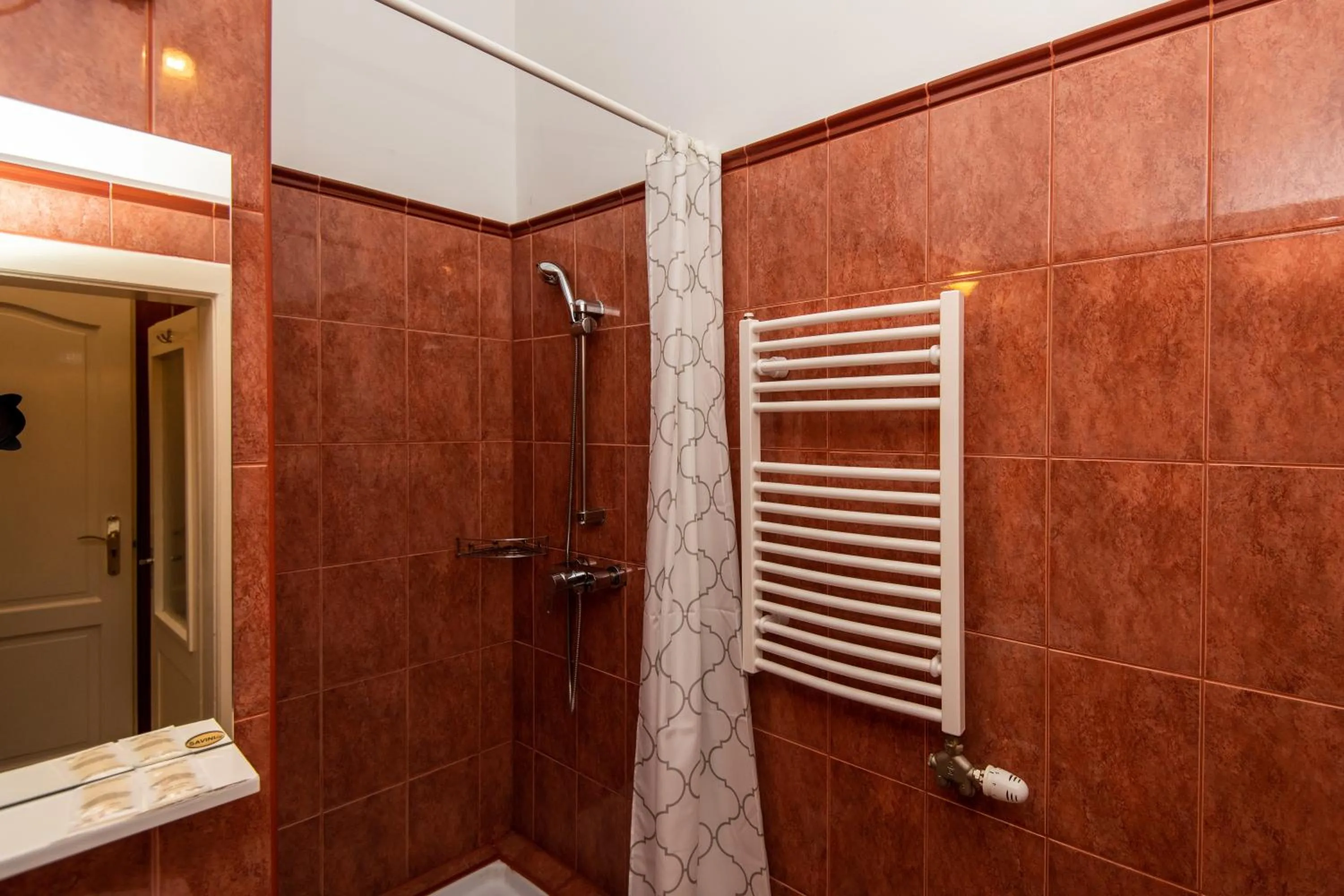 Property building in Fényes Vinorium