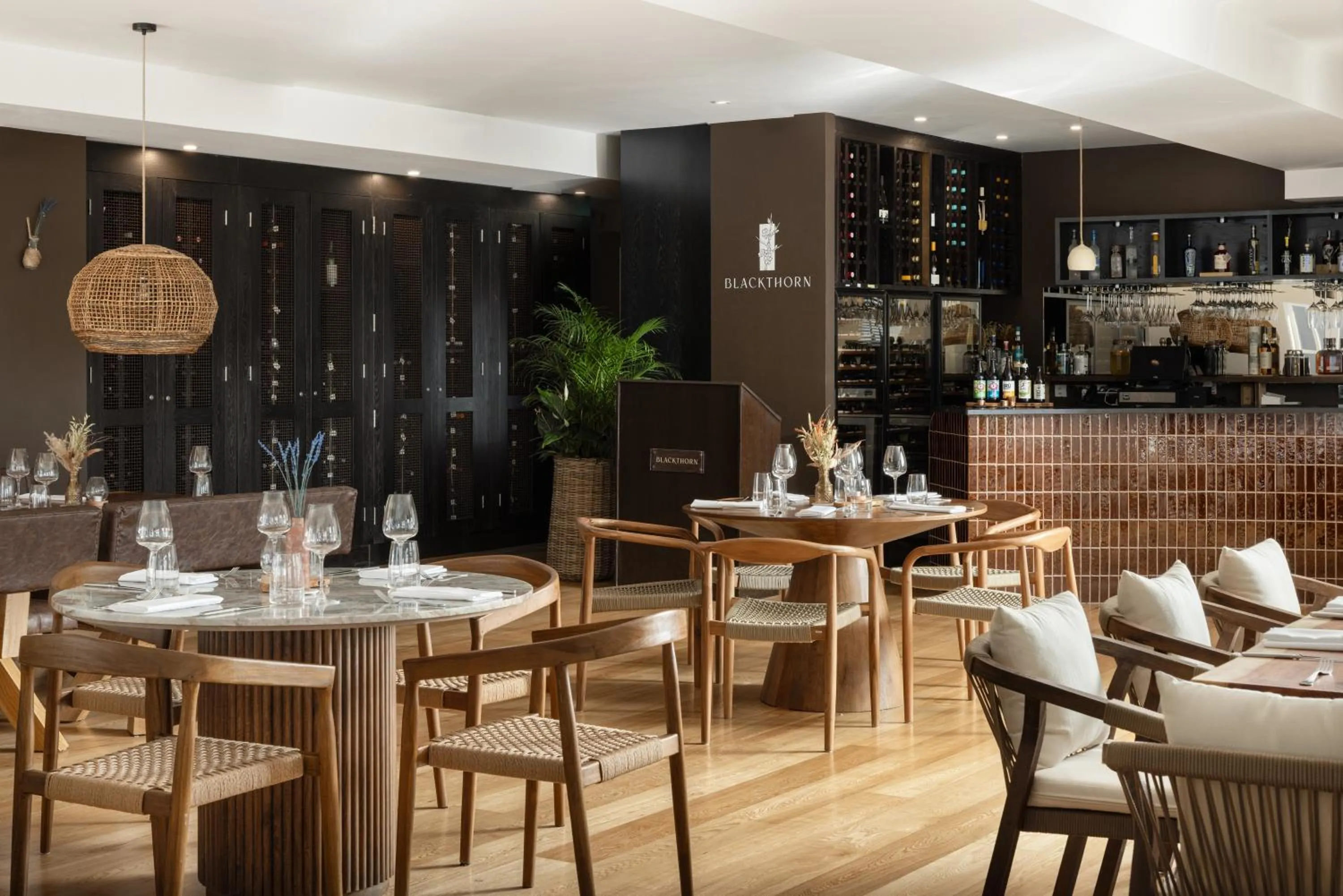 Restaurant/places to eat in The Twelve Hotel