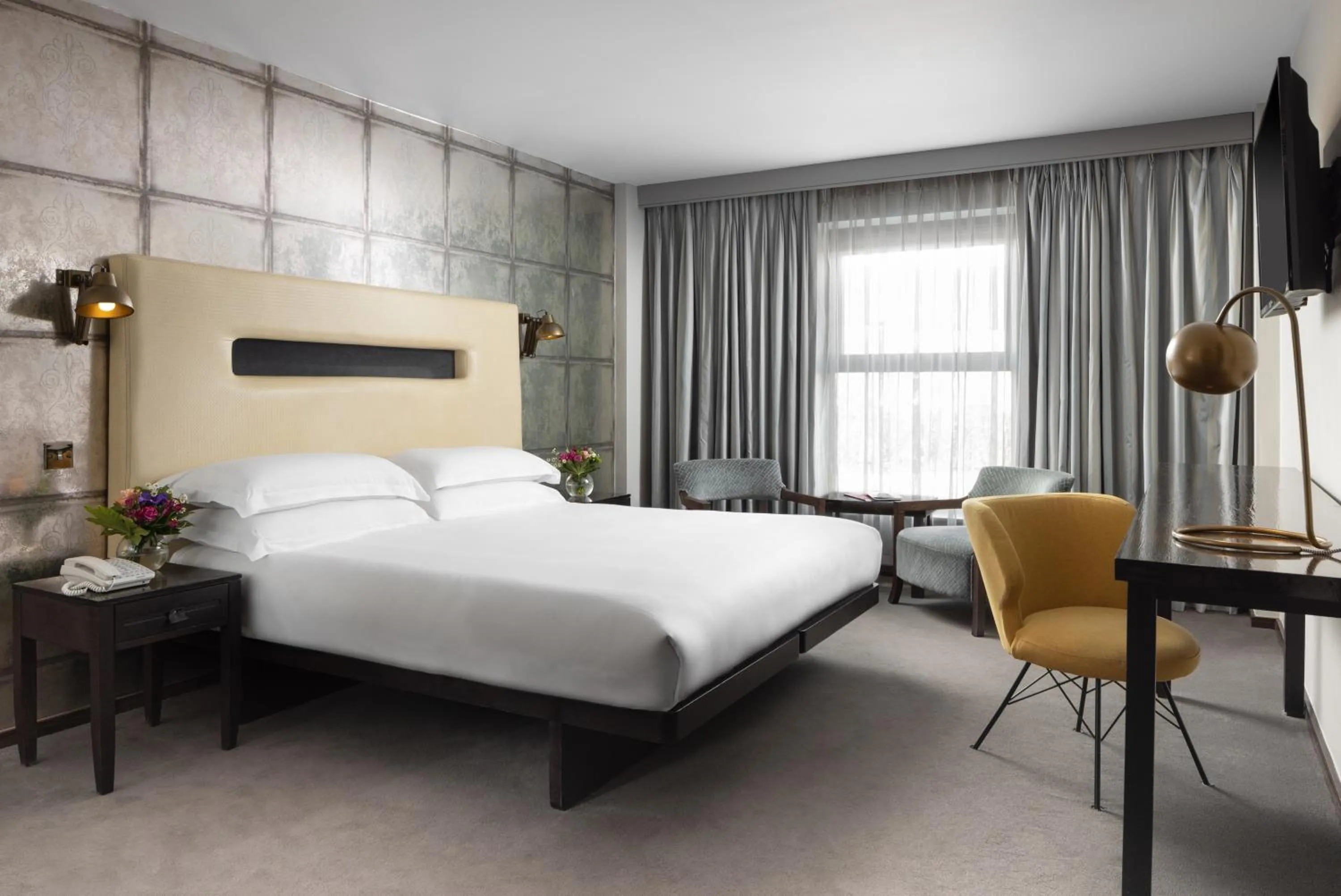 Bed in The Twelve Hotel