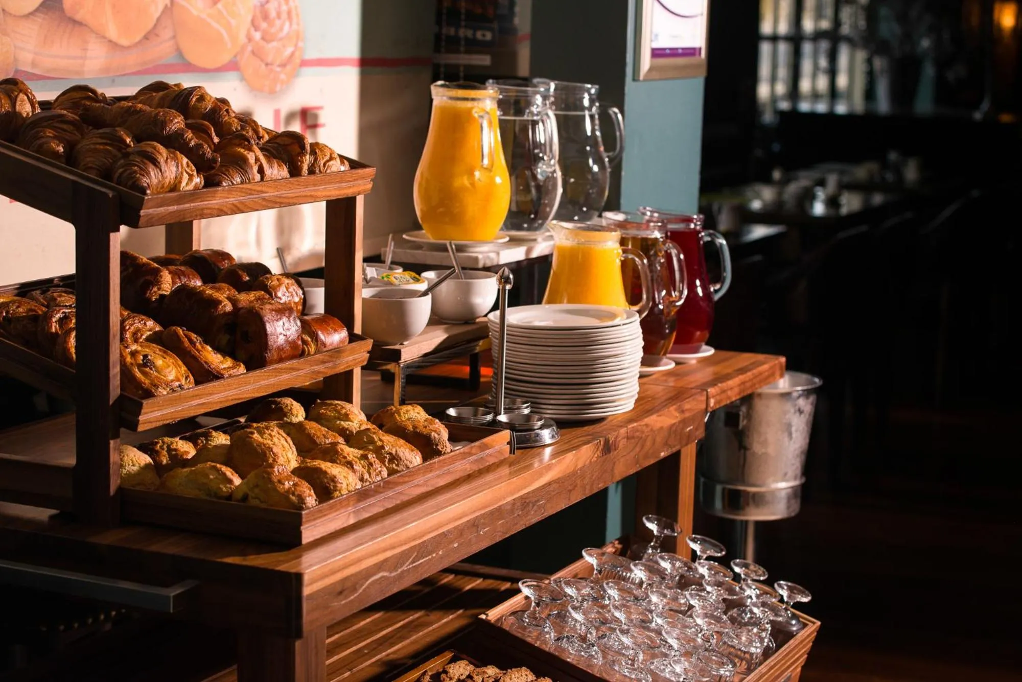 Lounge or bar in The Twelve Hotel