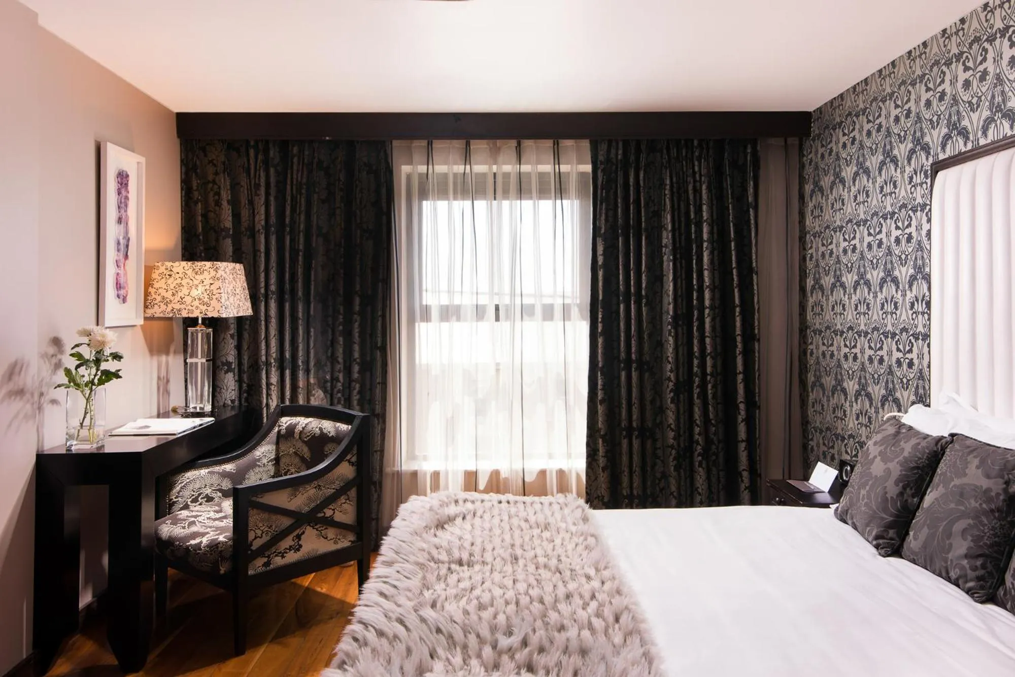 Bed in The Twelve Hotel