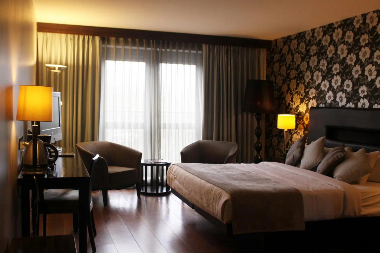 Bed in The Twelve Hotel