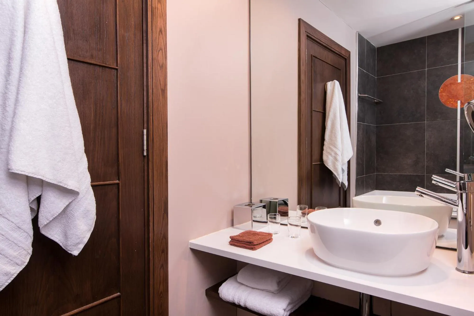 Bathroom in The Twelve Hotel