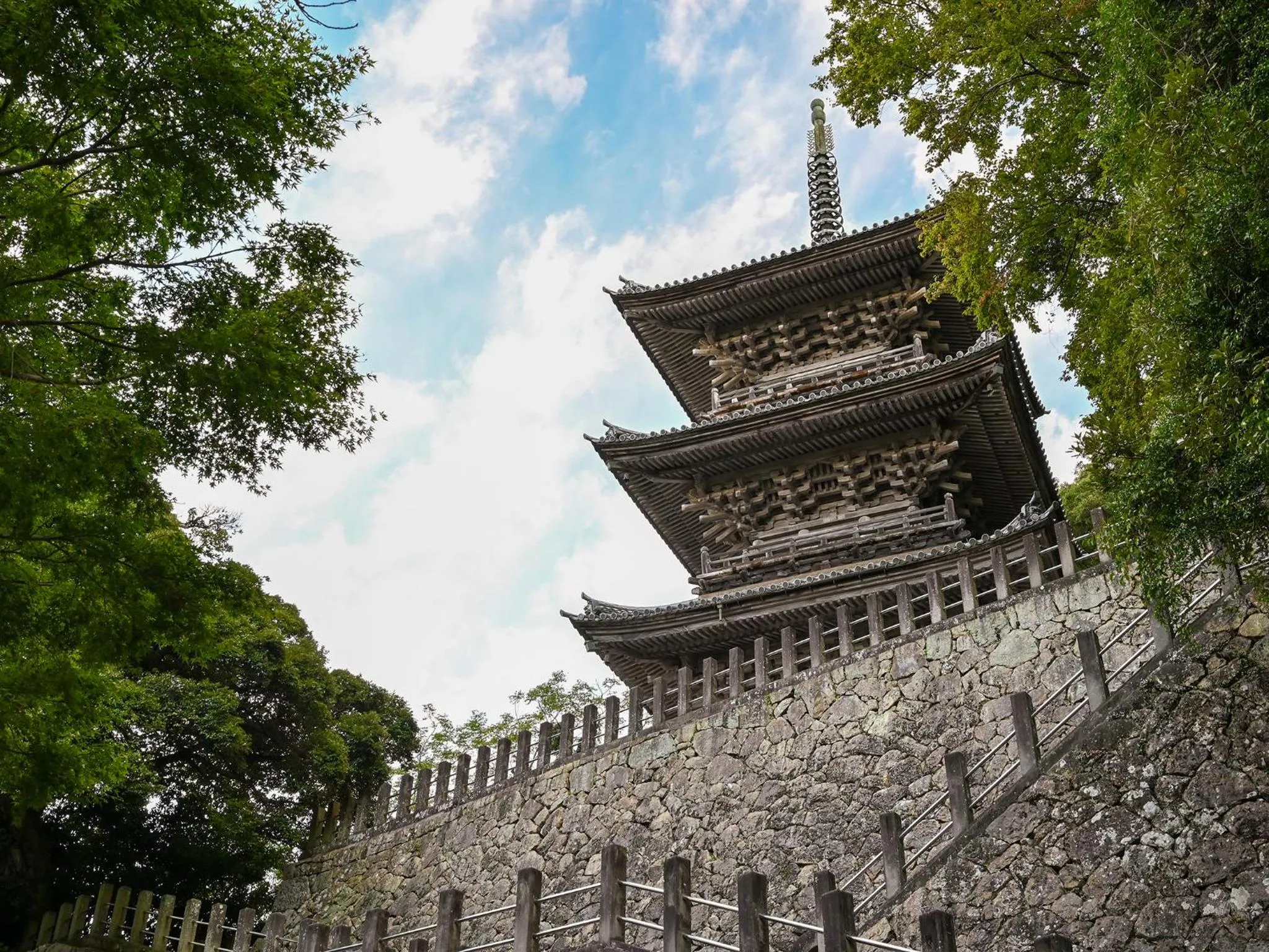 Nearby landmark in Shokinkan