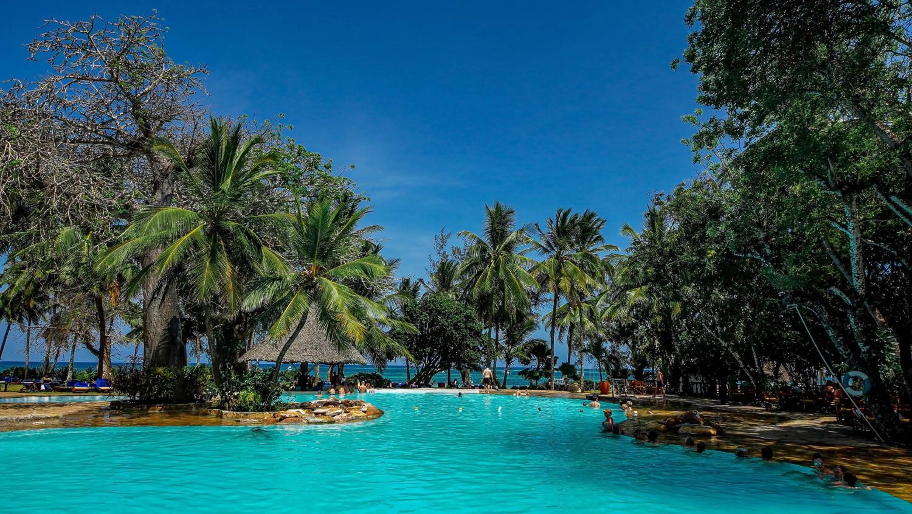 Swimming pool in Papillon Lagoon Reef Hotel