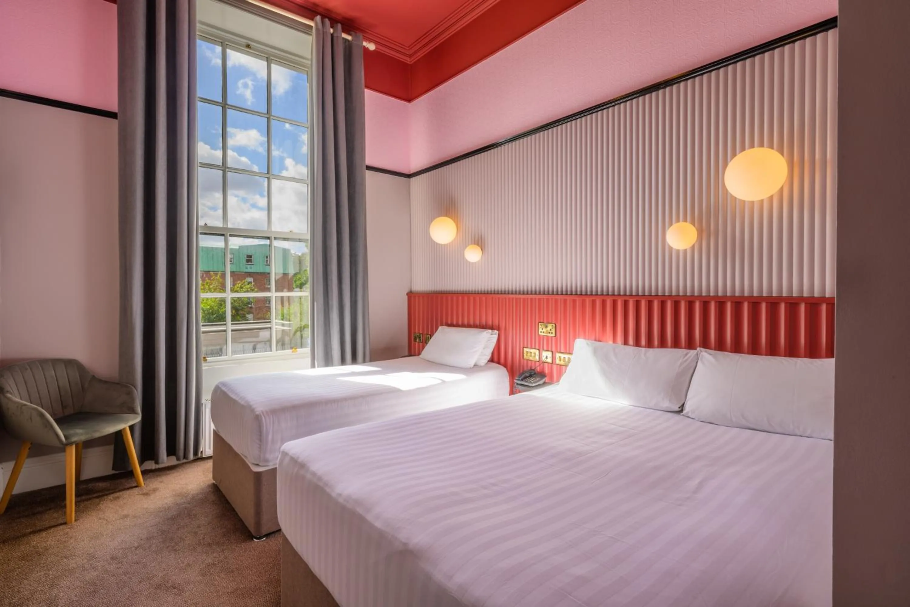 Property building, Bed in Hotel St George by Nina