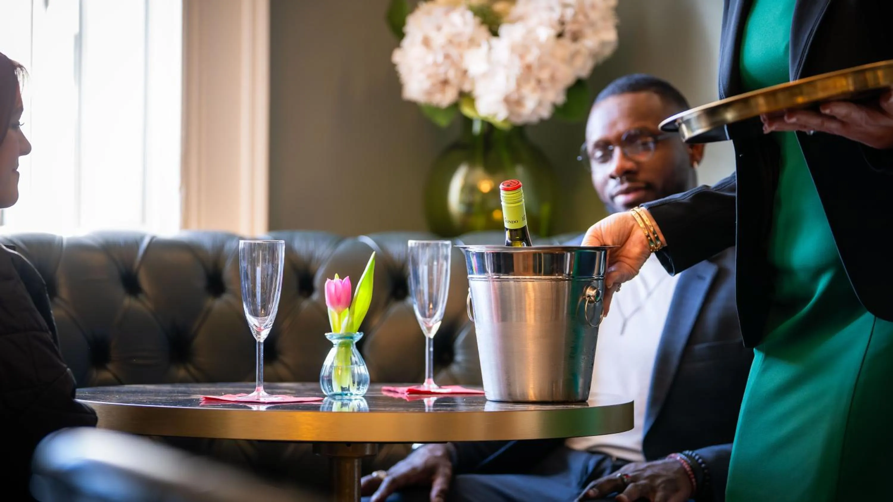 Restaurant/places to eat in Hotel St George by Nina