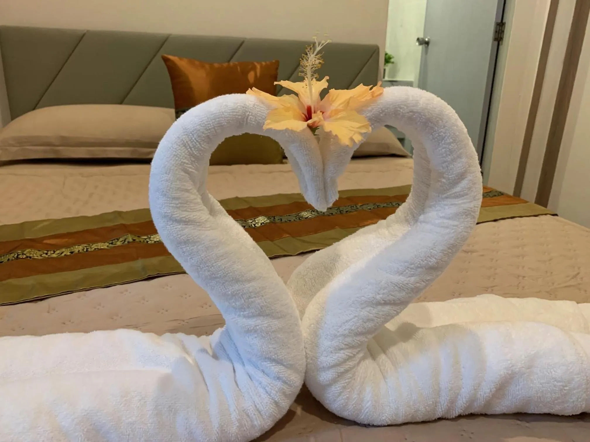 Bed in Jungle View Resort