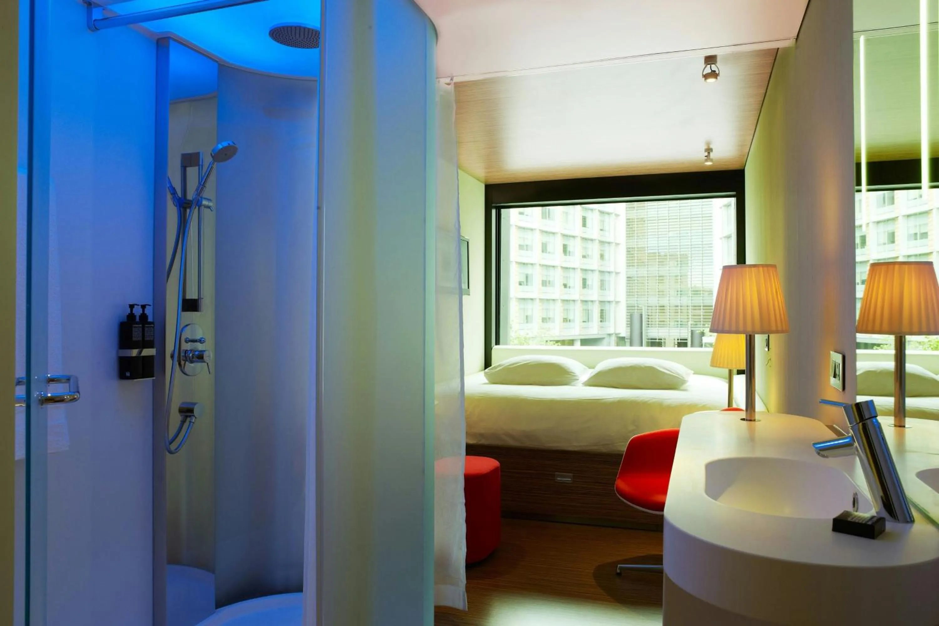 Bedroom, Bed in citizenM London Bankside