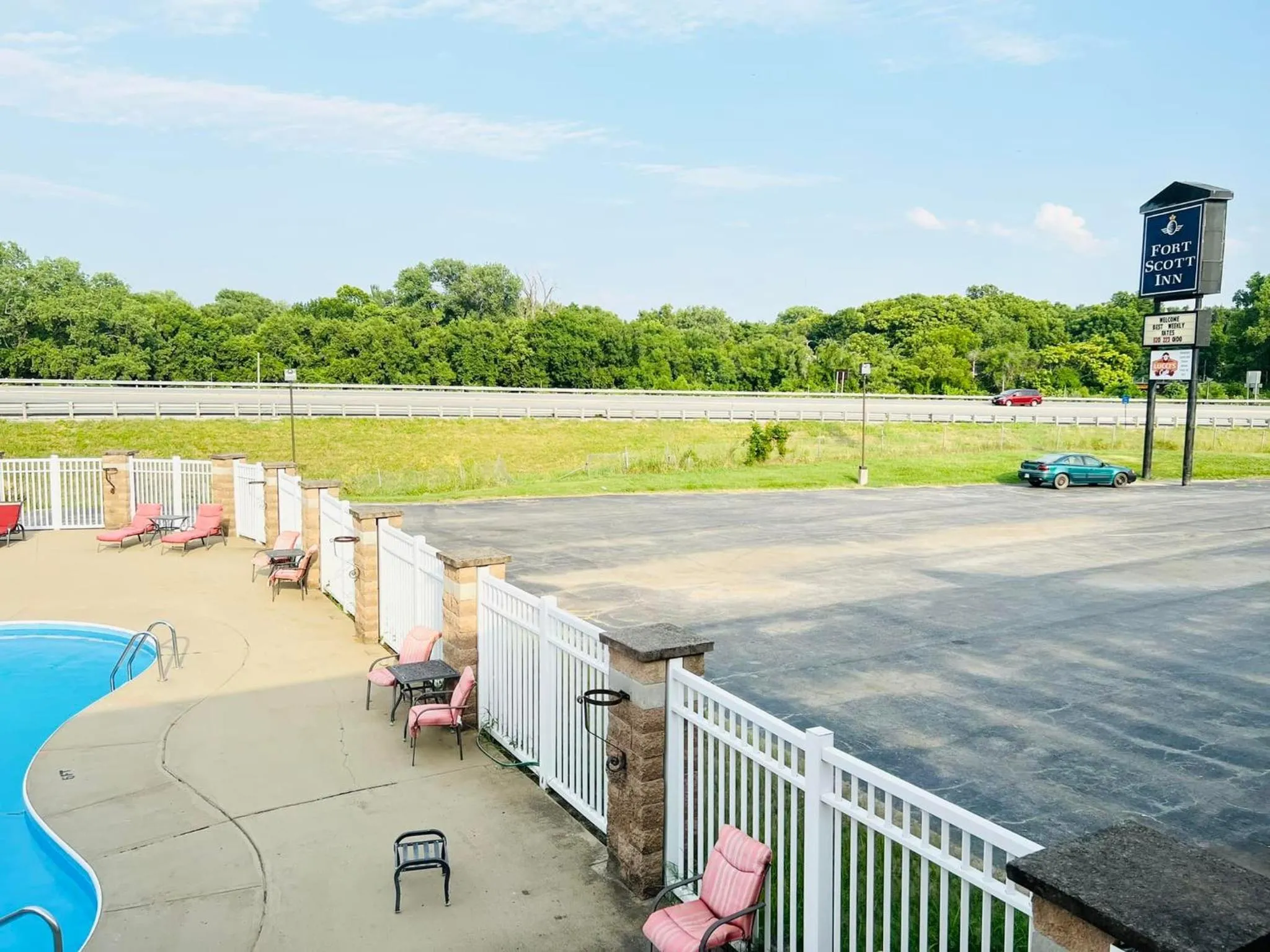 Super 8 by Wyndham Fort Scott