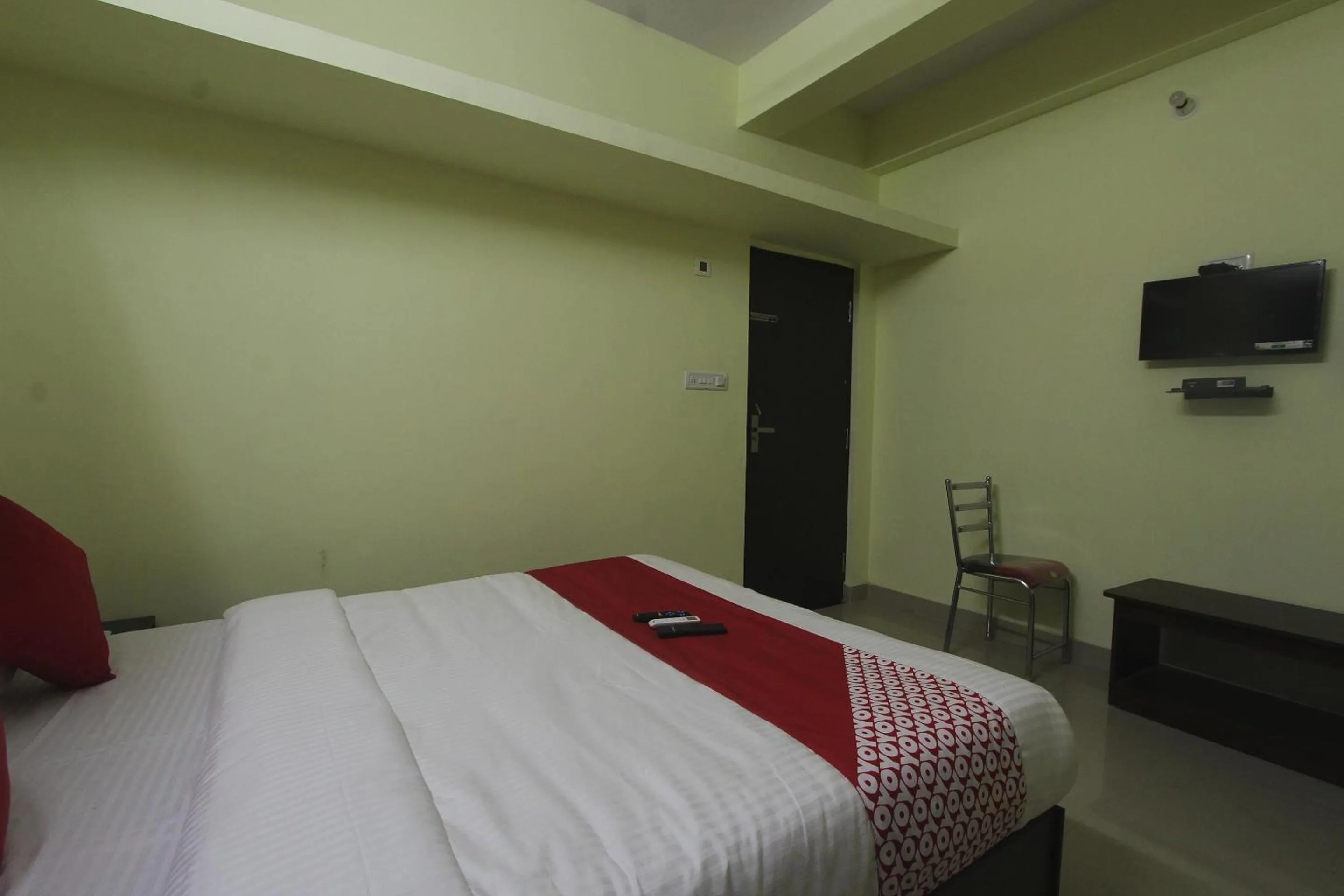 Bedroom, Bed in Hotel O V R Residency Near Sri Amruth Chithra Mandira