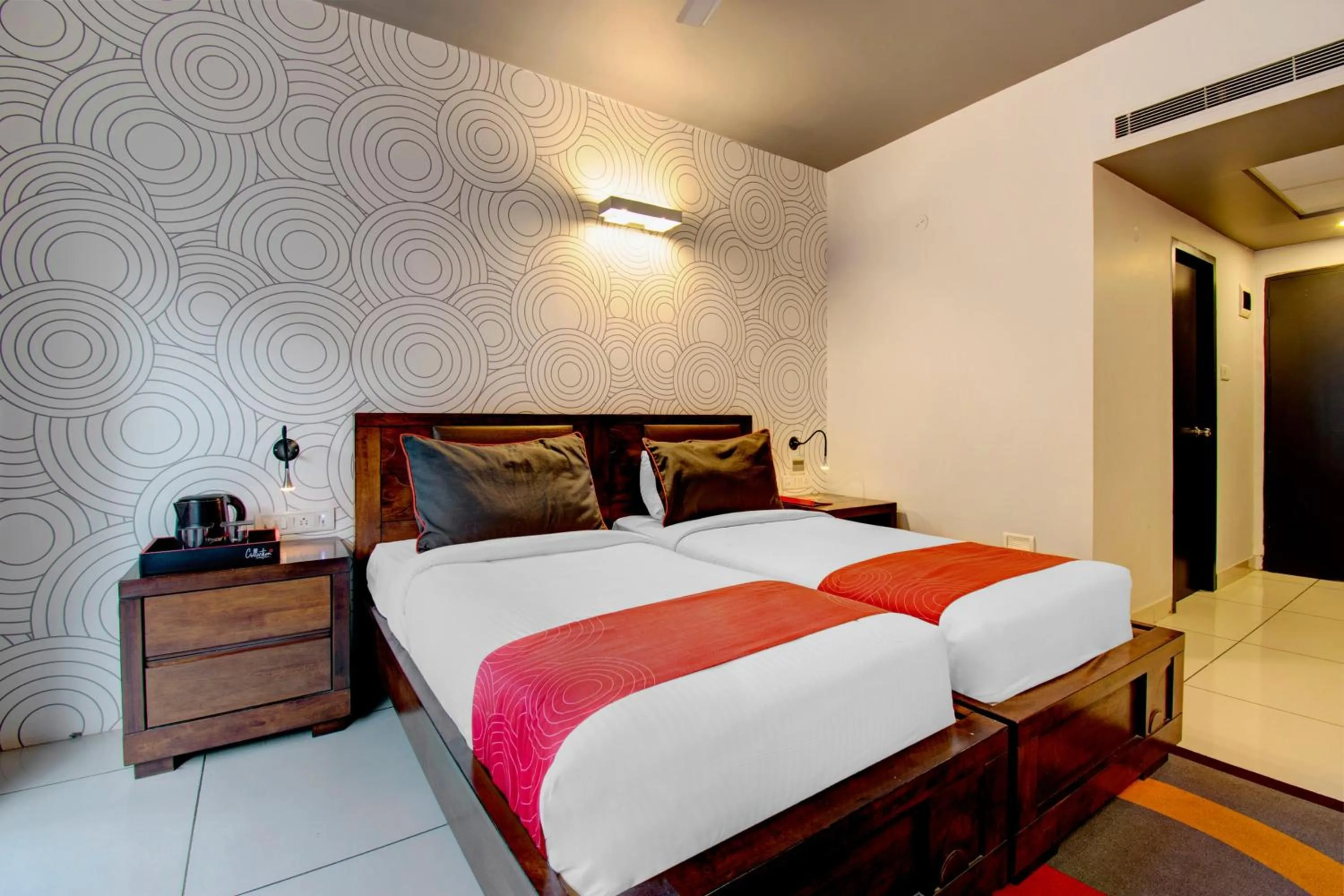 Bedroom, Bed in Super Townhouse Ulsoor