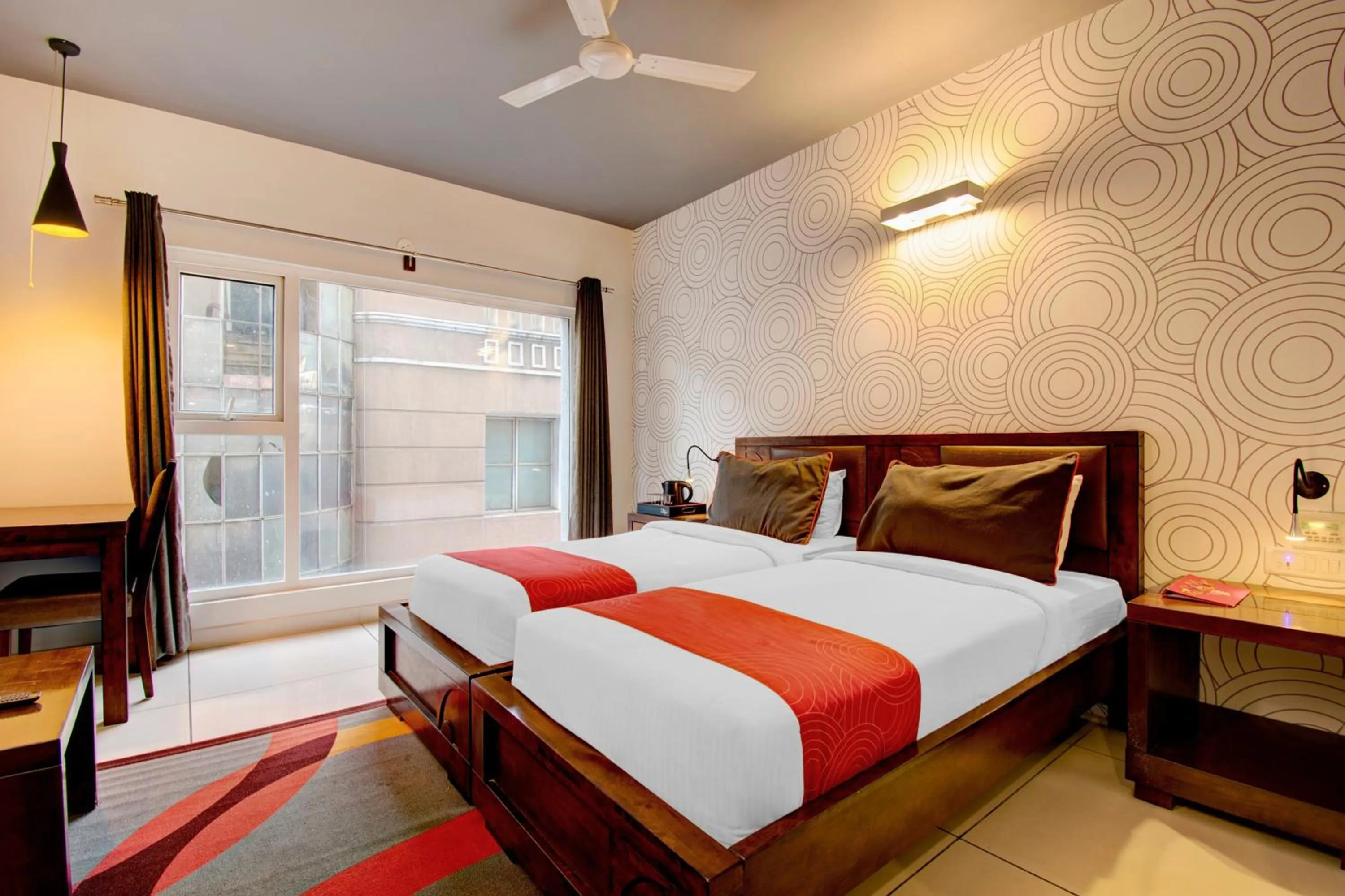 Bedroom, Bed in Super Townhouse Ulsoor