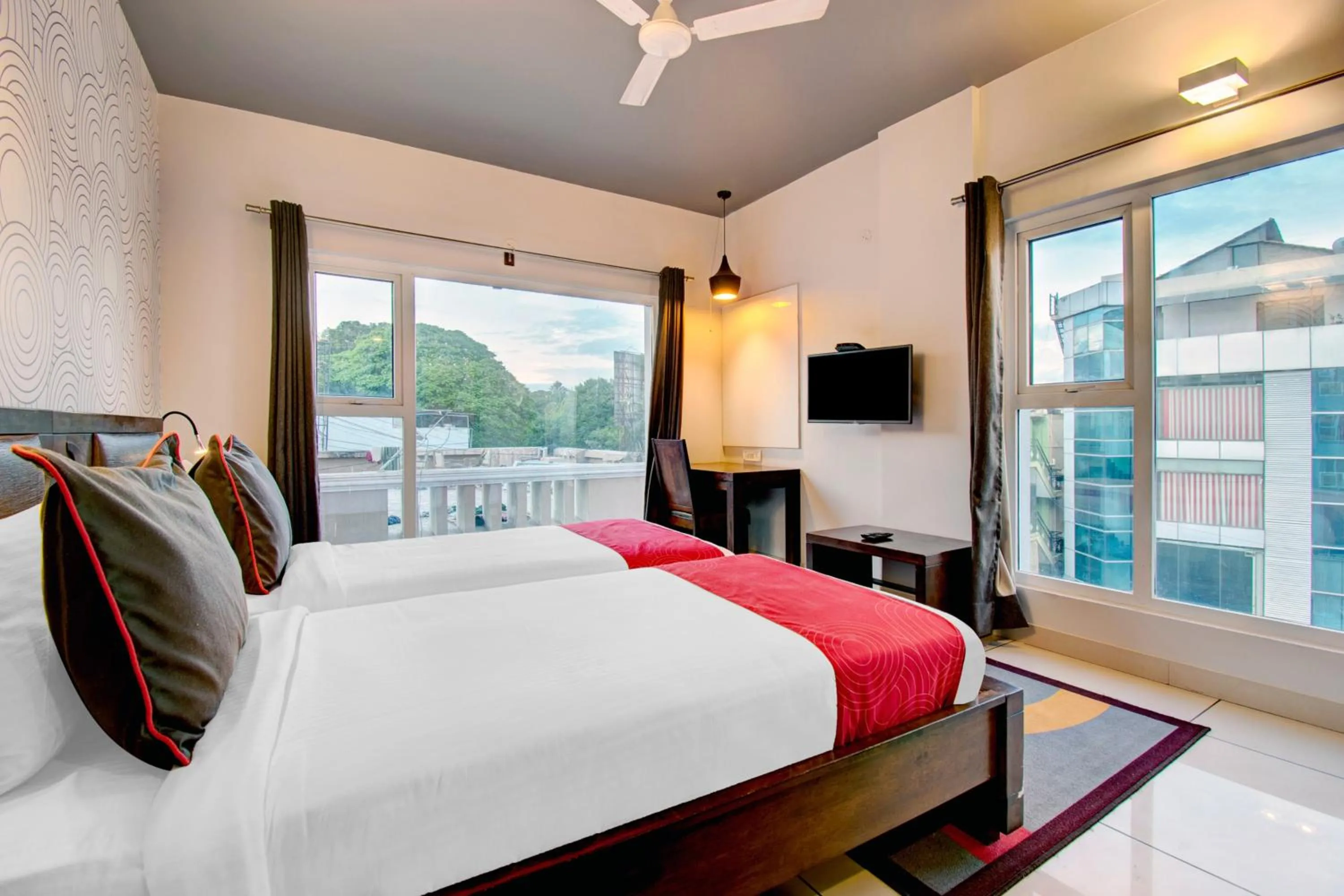 Bedroom, Bed in Super Townhouse Ulsoor